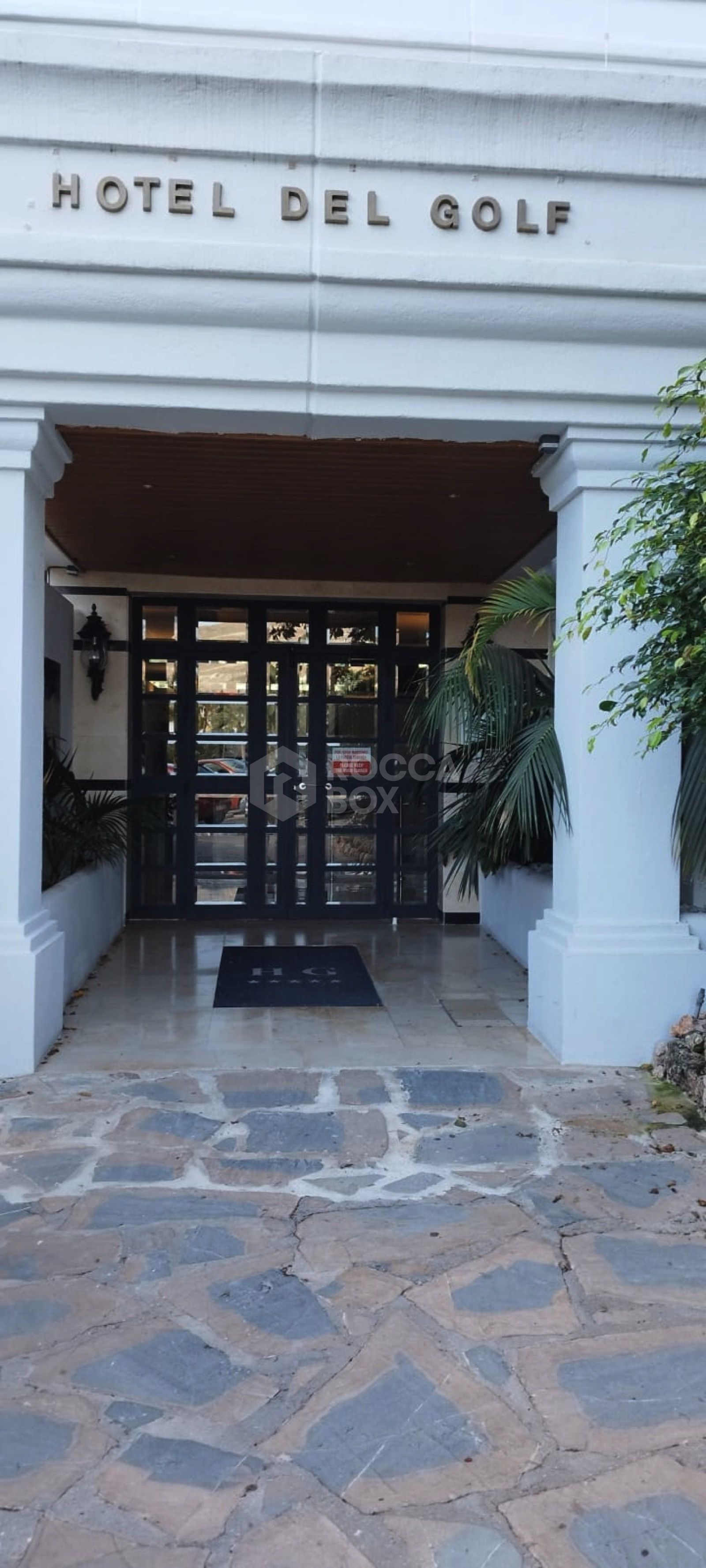 Luxury Apartment with 5-Star Hotel Services – Hotel del Golf Las Brisas