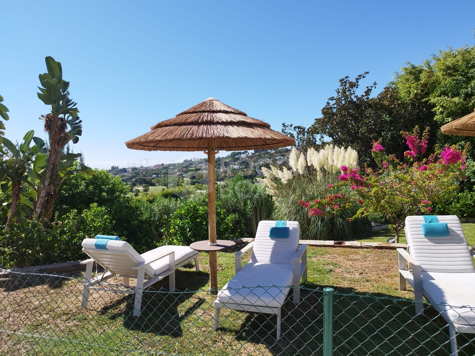 Luxury Apartment with 5-Star Hotel Services – Hotel del Golf Las Brisas