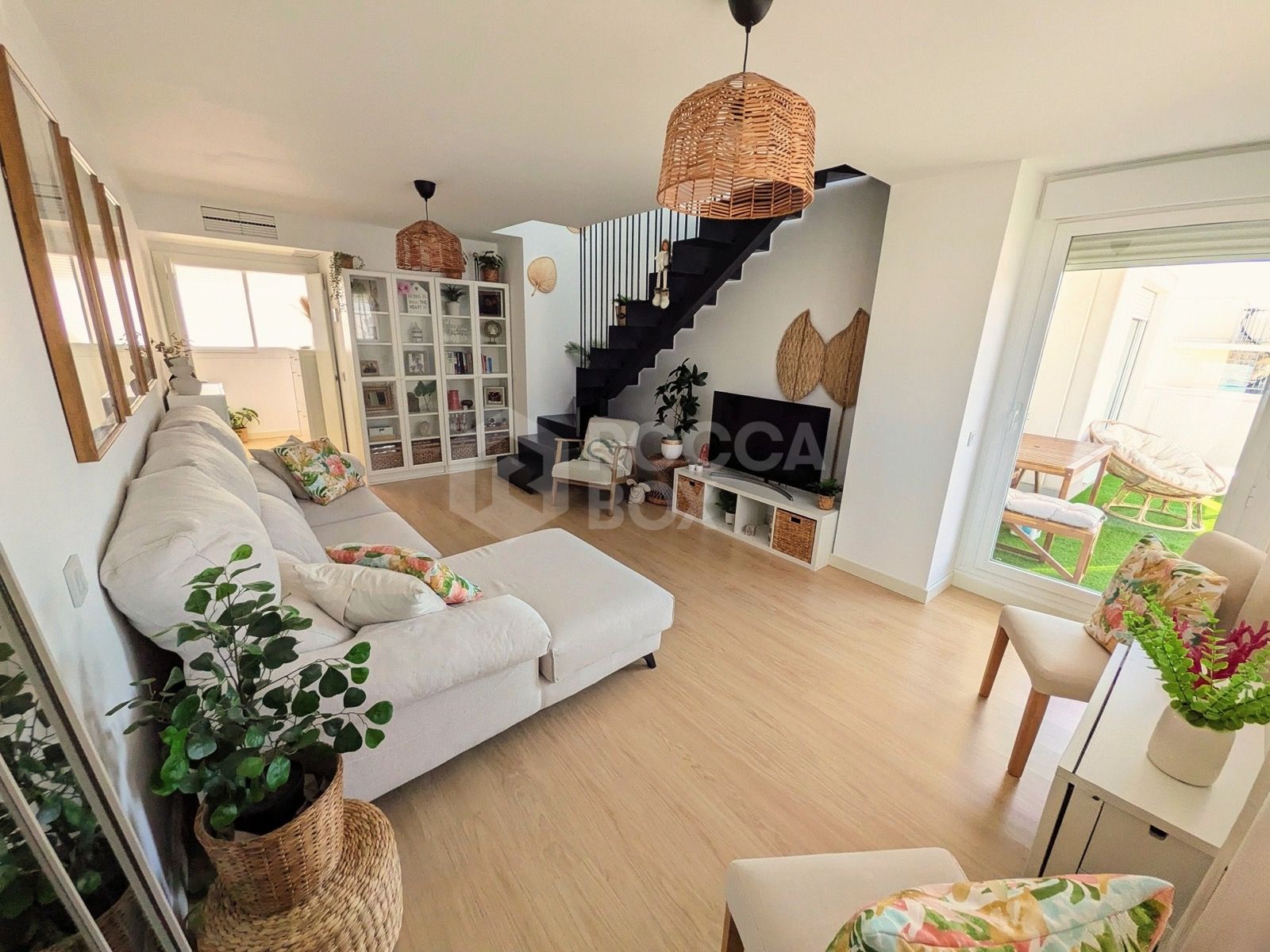 Exclusive new-build duplex penthouse with a private solarium and breathtaking panoramic views