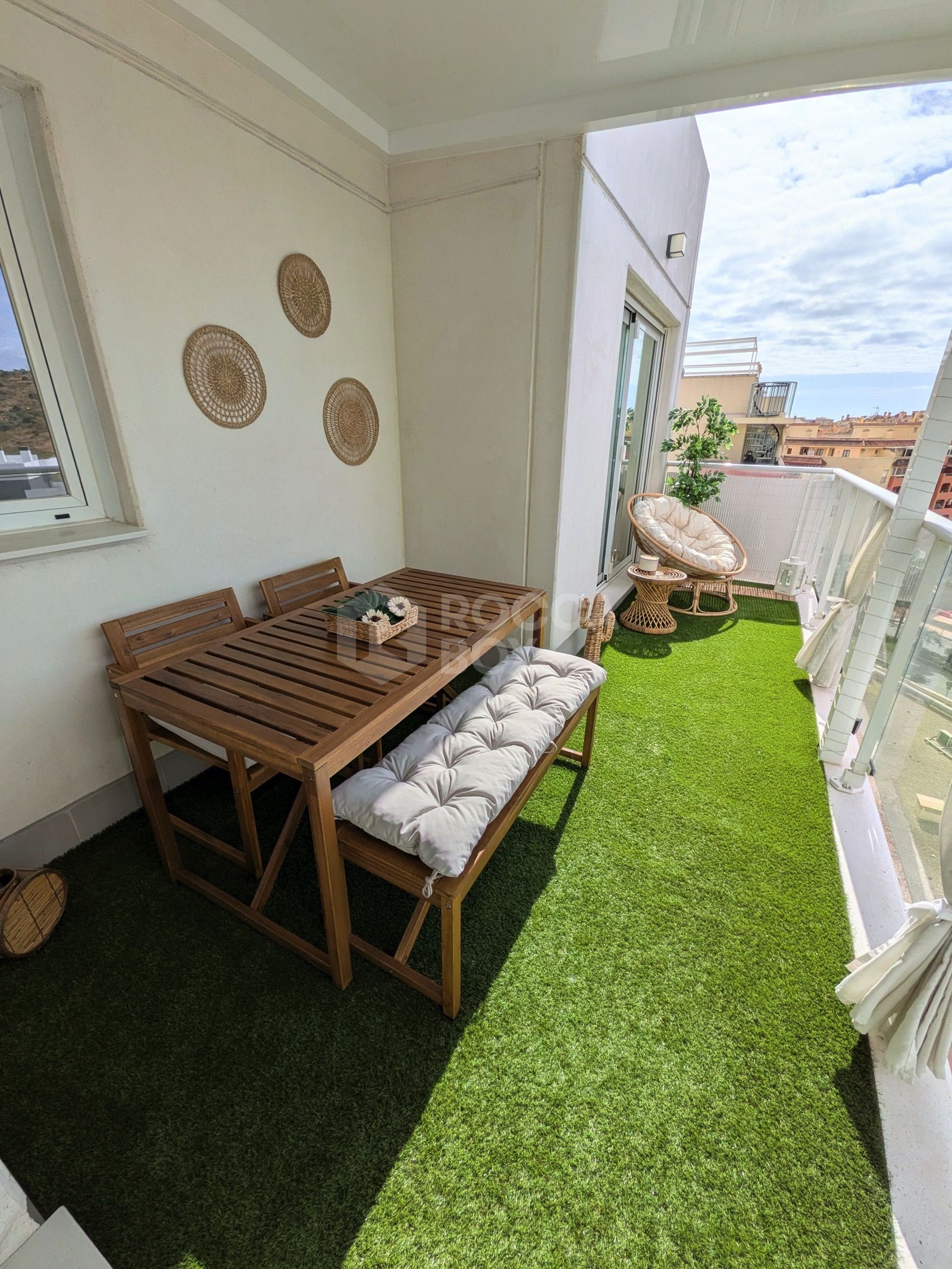 Exclusive new-build duplex penthouse with a private solarium and breathtaking panoramic views