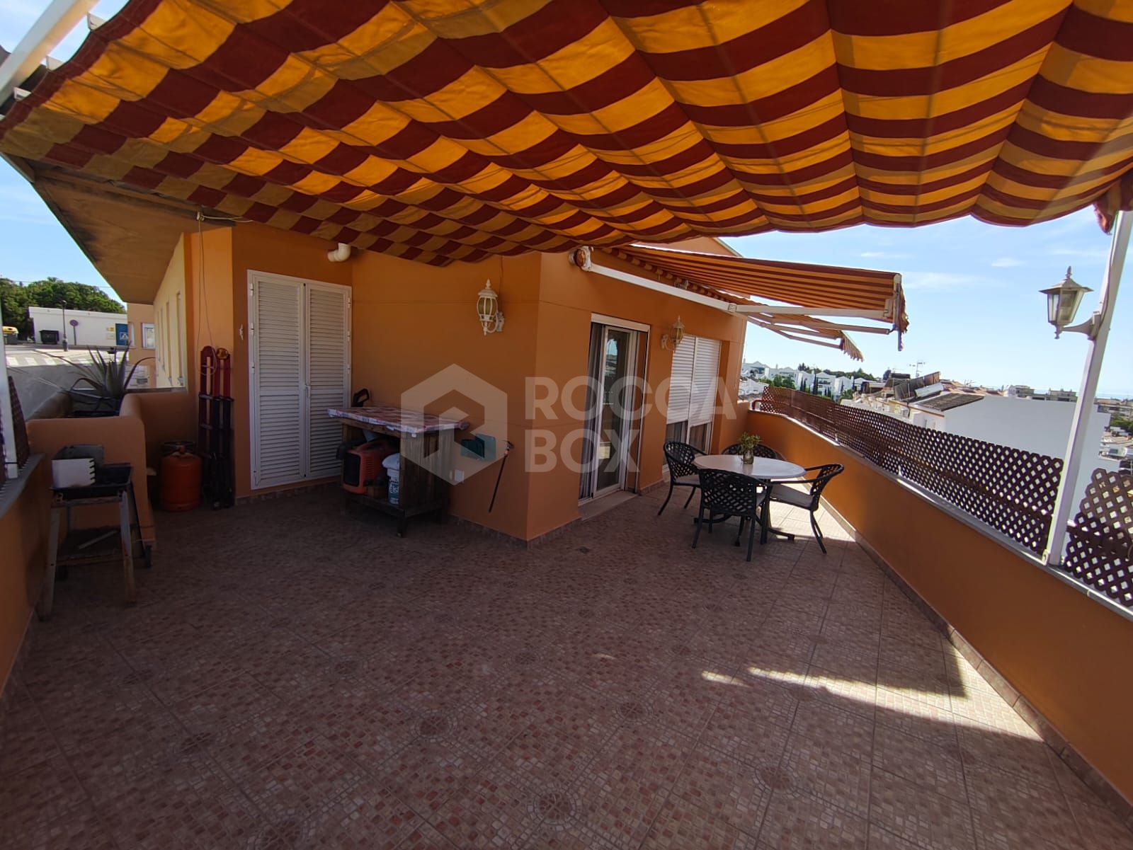 Spectacular penthouse apartment in the desirable Calvario, Estepona