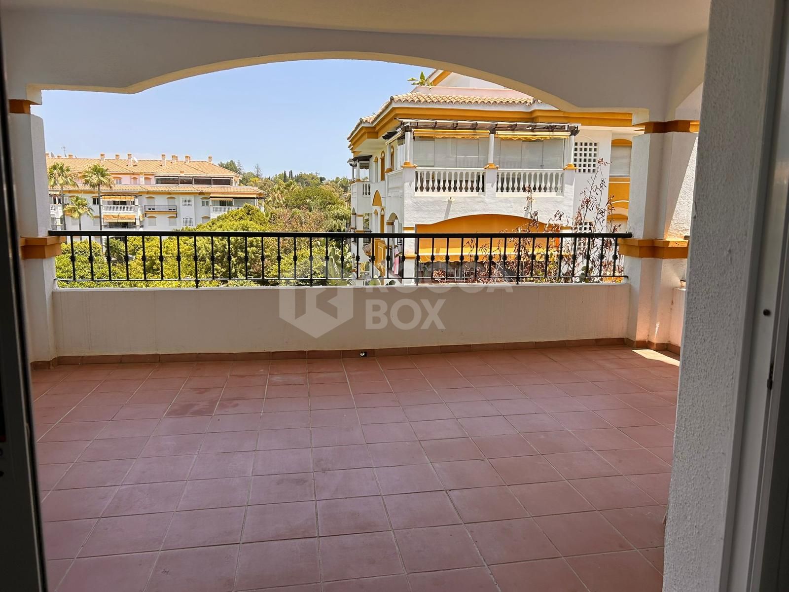 Exquisite 2-Bedroom Apartment in La Dama de Noche