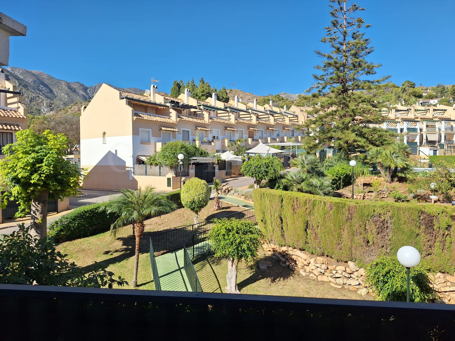 Adosado en Huerta del Prado, Marbella