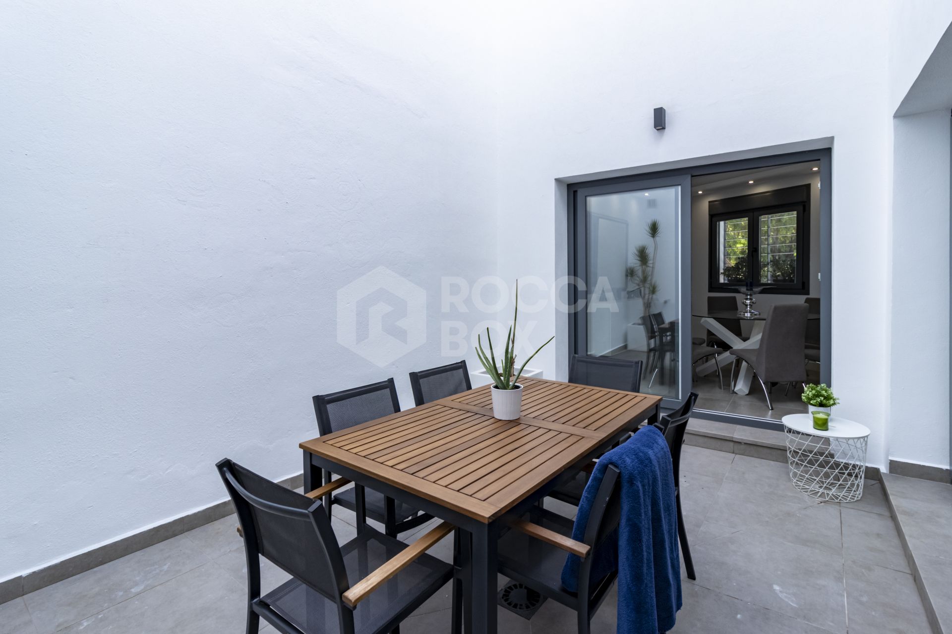 Exceptional new-build semi-detached villa in the heart of San Pedro de Alcántara