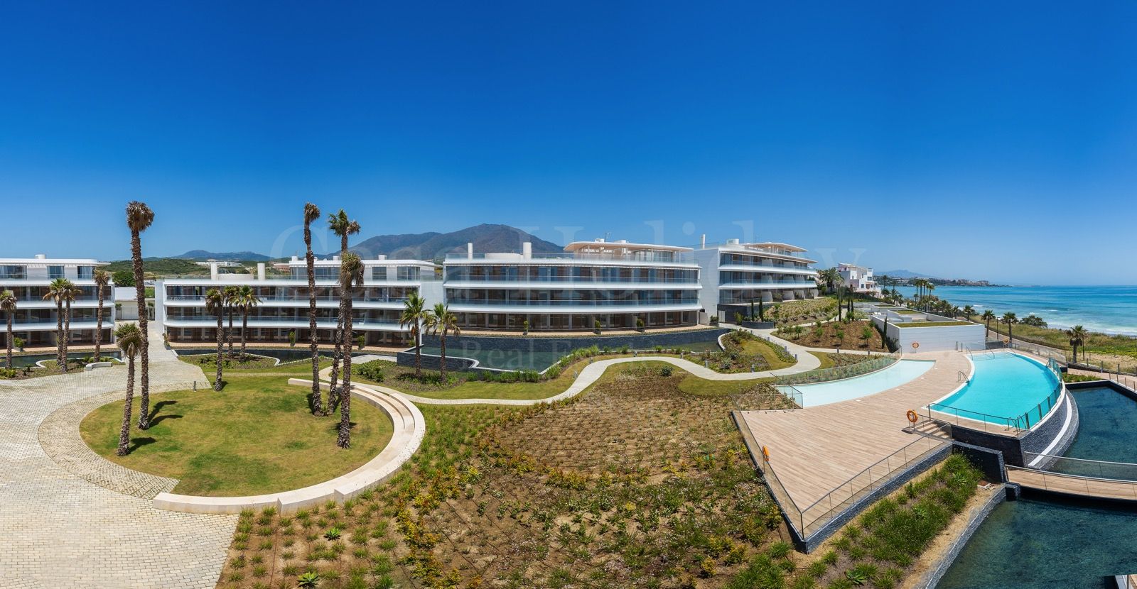 Apartamento Planta Baja en Guadalobon, Estepona