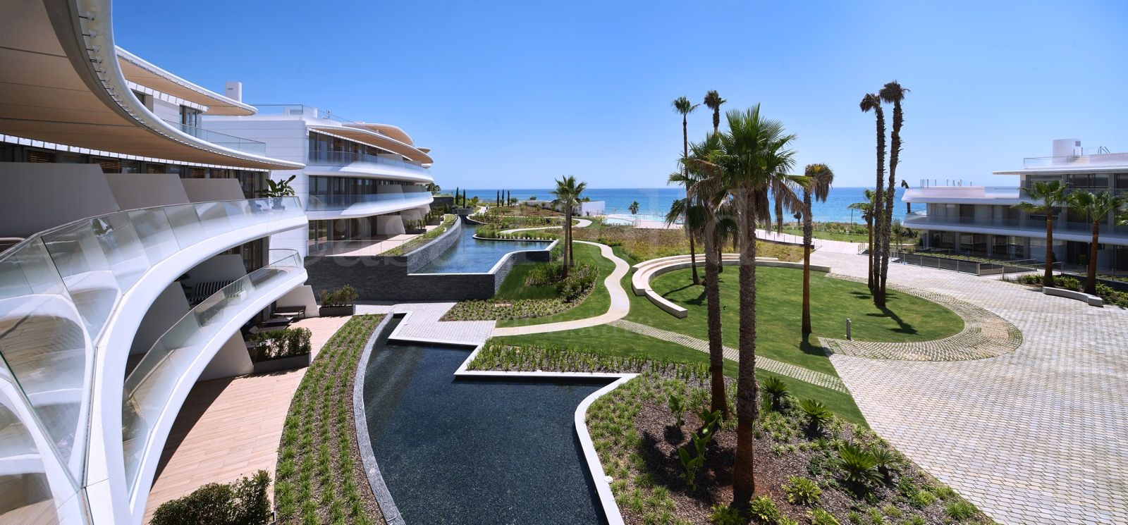 Apartamento Planta Baja en Guadalobon, Estepona