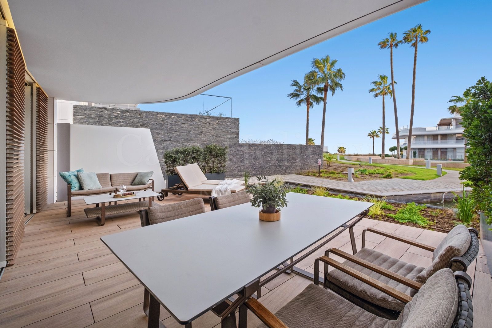 Apartamento Planta Baja en Guadalobon, Estepona