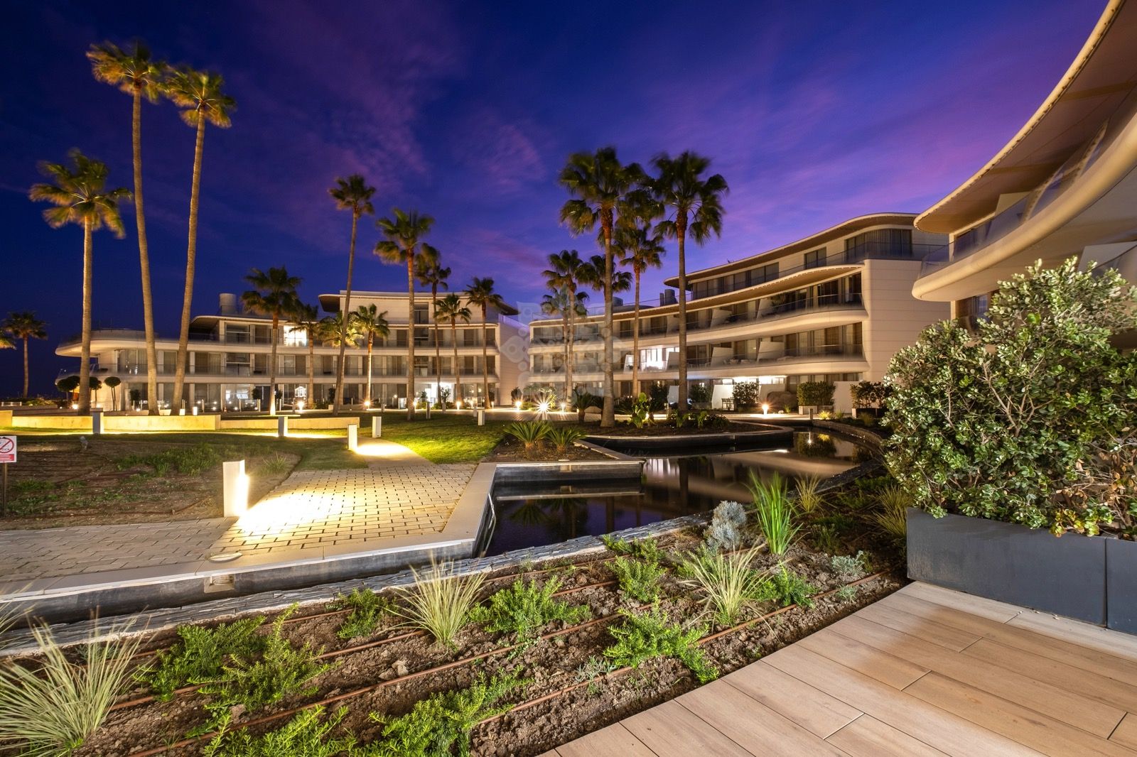 Apartamento Planta Baja en Guadalobon, Estepona