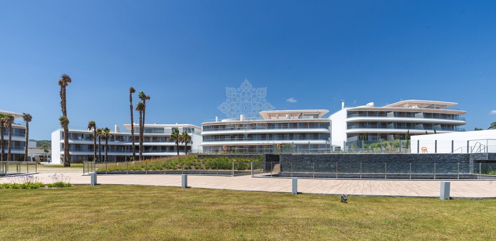 Apartamento Planta Baja en Guadalobon, Estepona