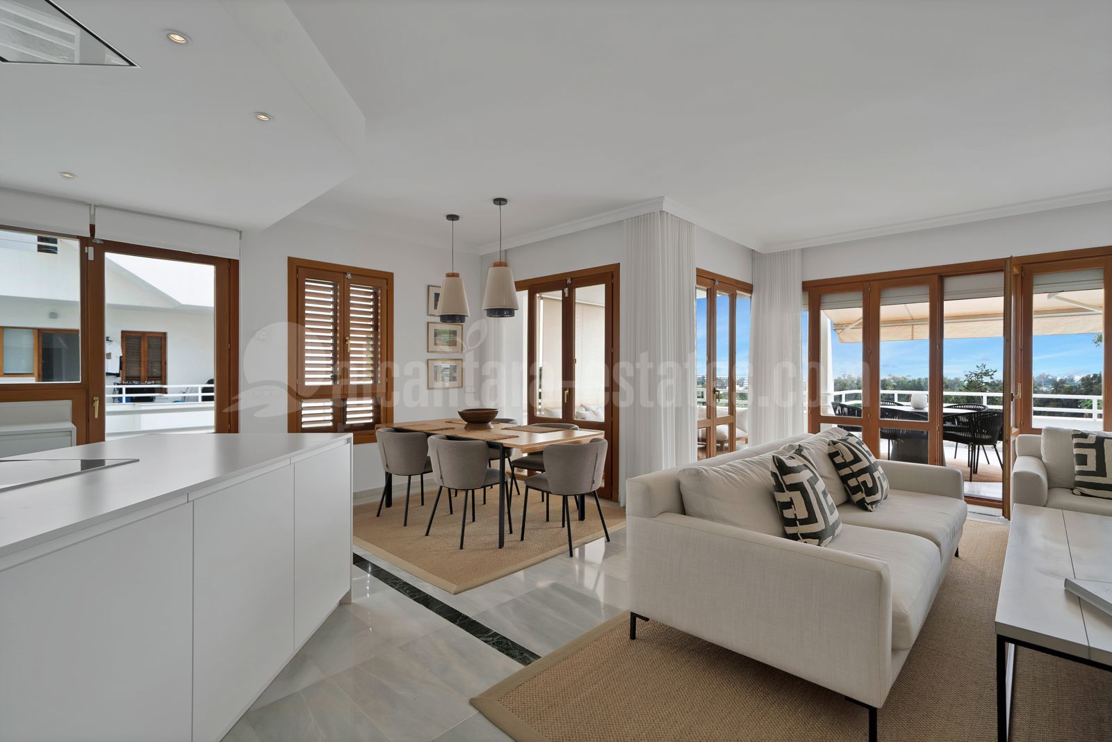 Apartment in Nueva Andalucia, Marbella