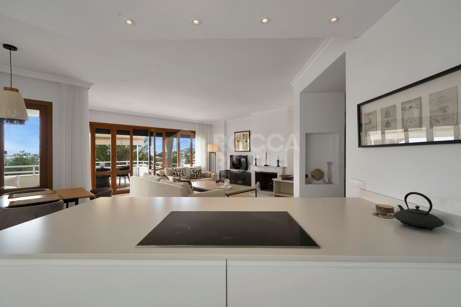 Recently renovated, west-facing middle-floor apartment within the exclusive gated community