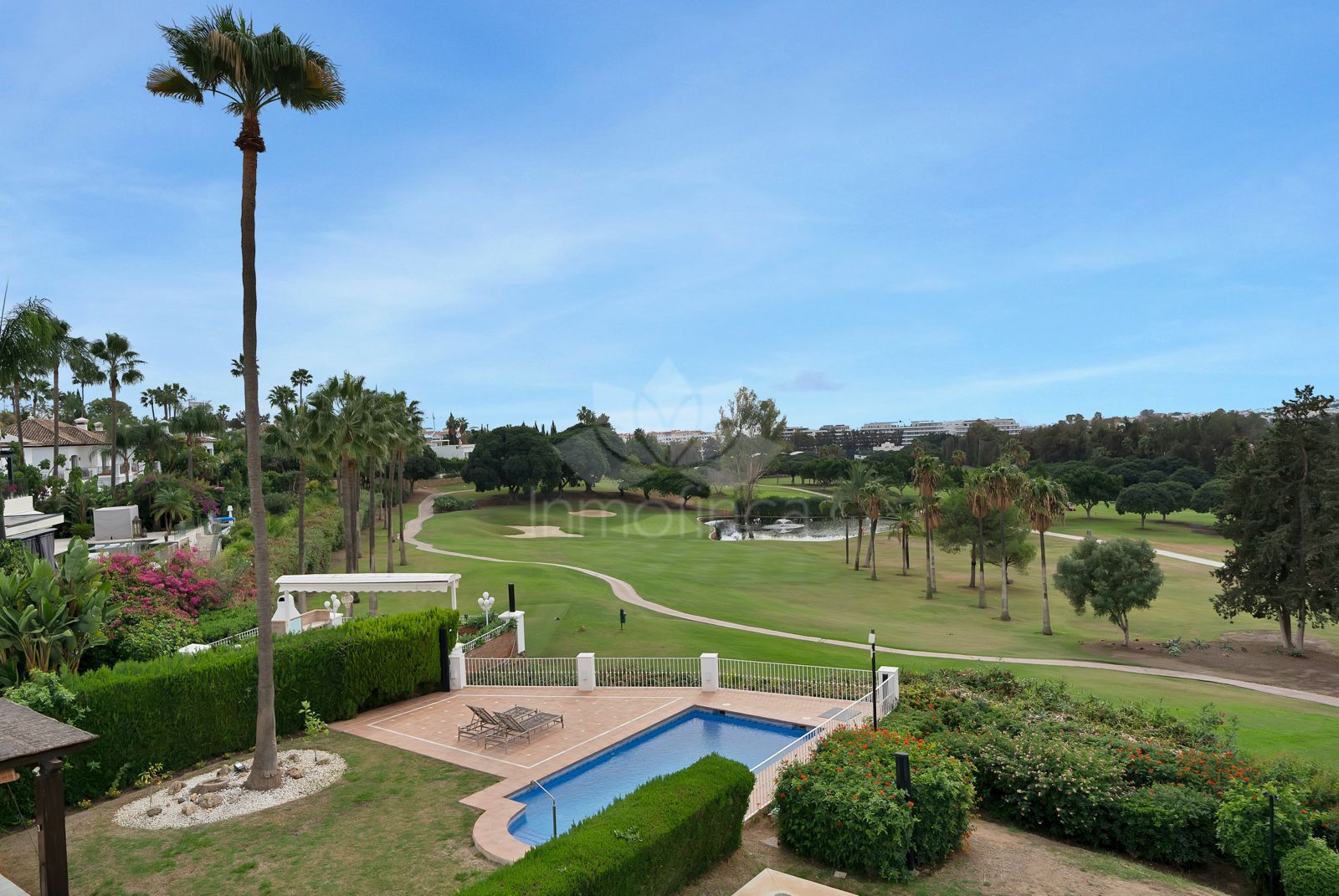 Apartment in Nueva Andalucia, Marbella