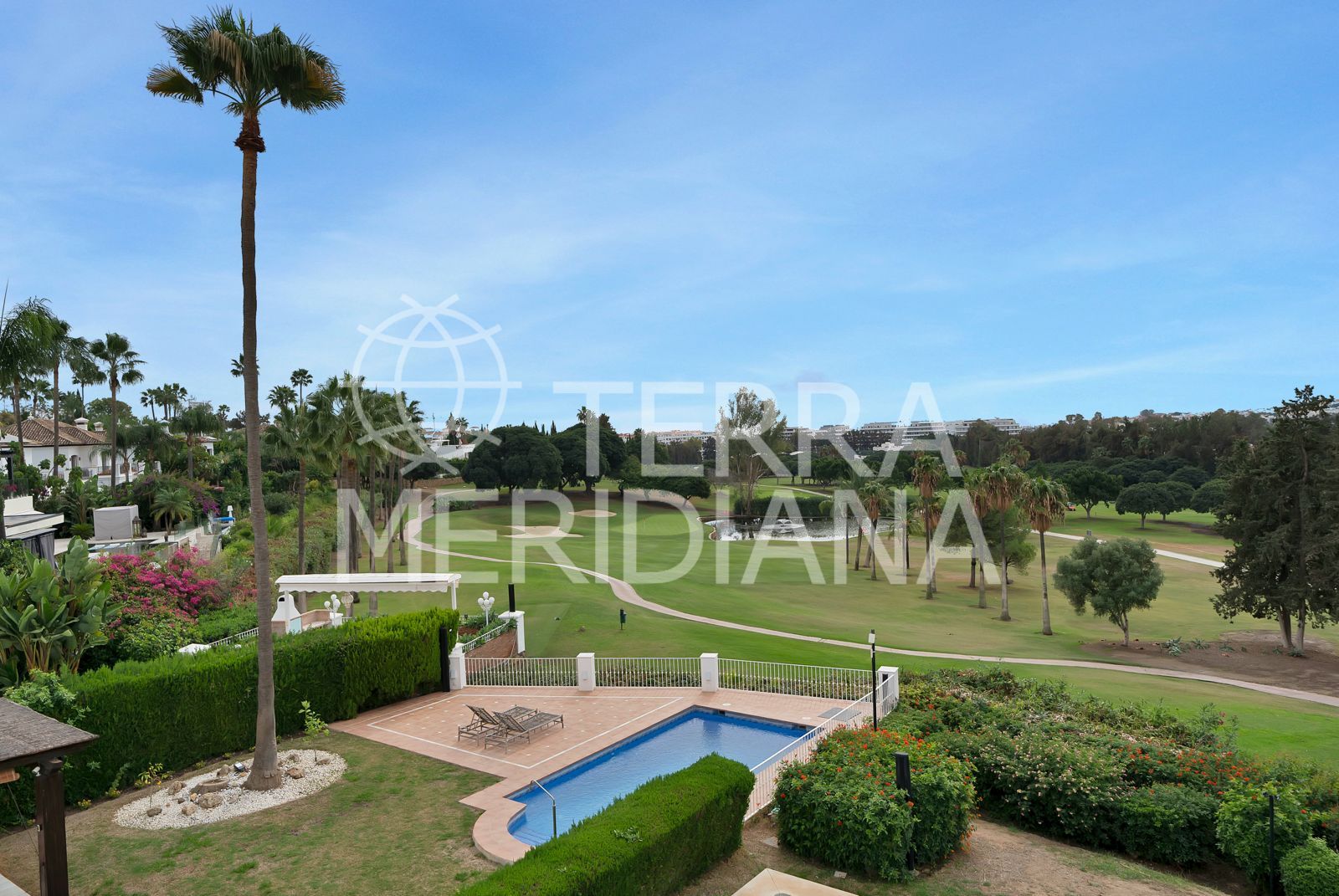 Apartment in Nueva Andalucia, Marbella