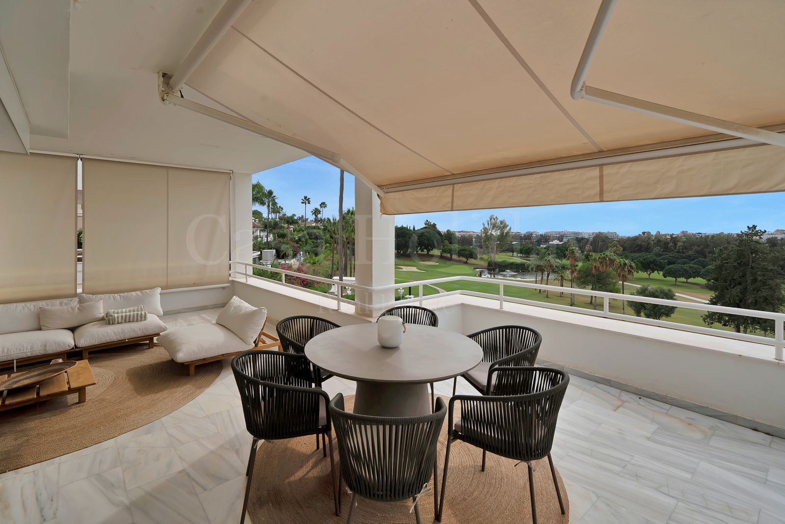 Apartment in Nueva Andalucia, Marbella