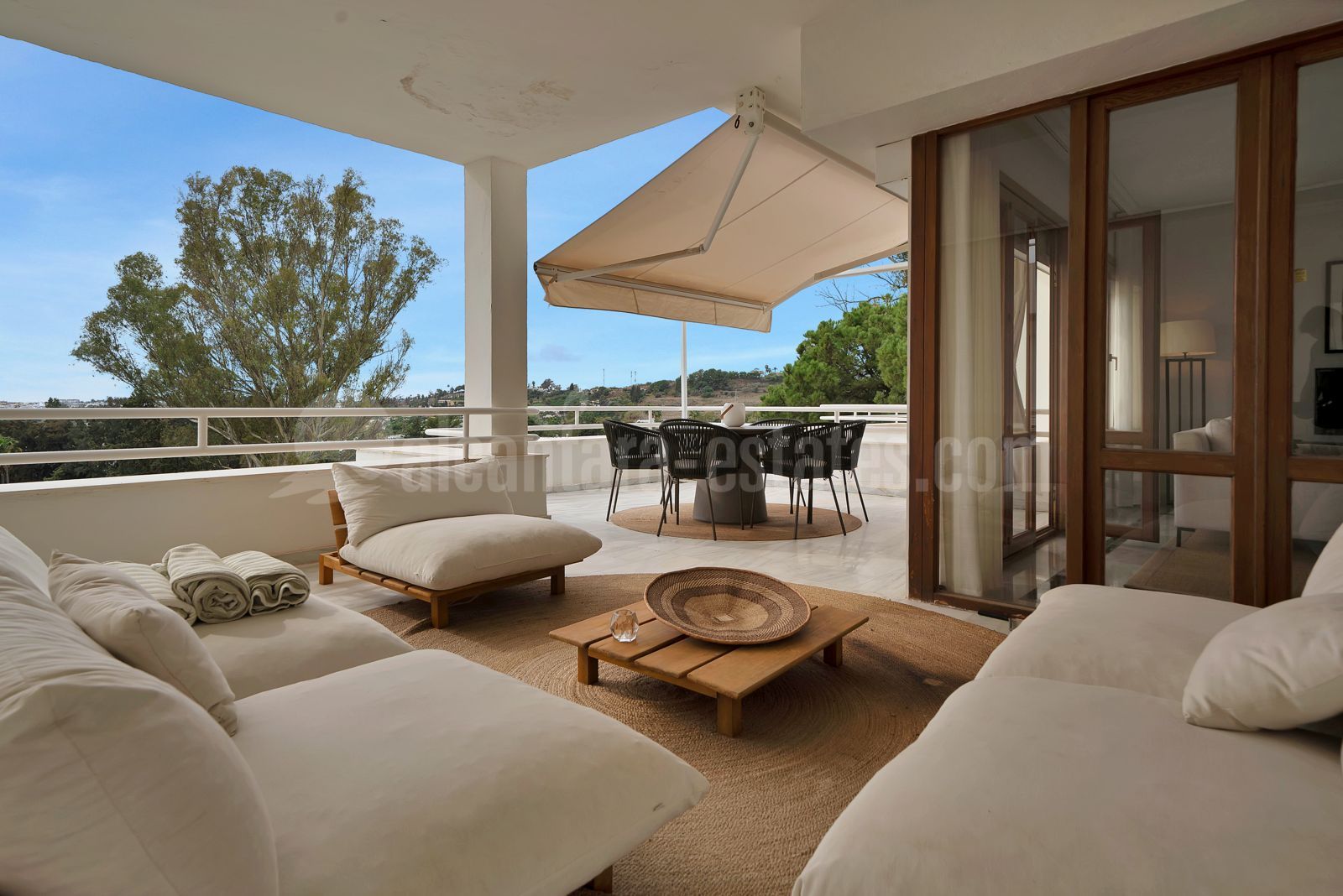 Apartment in Nueva Andalucia, Marbella