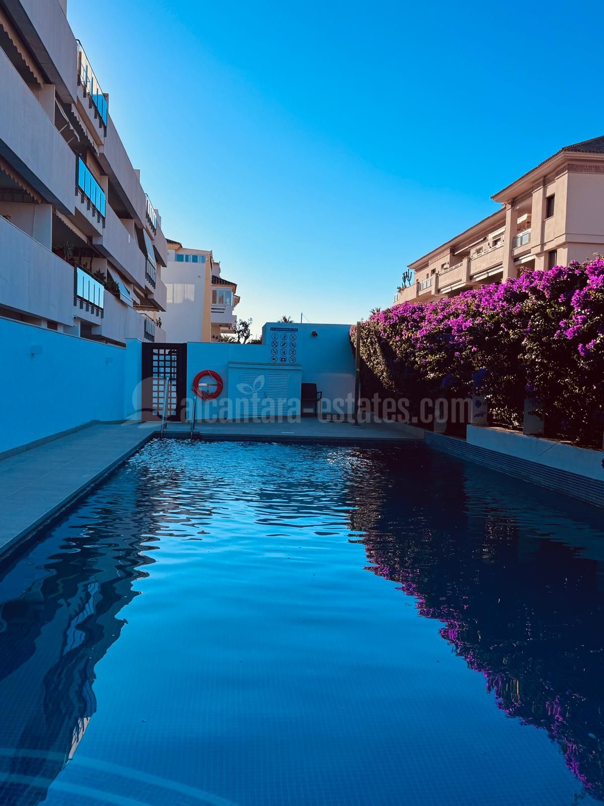 Ground Floor Apartment in Cortijo Blanco, San Pedro de Alcantara