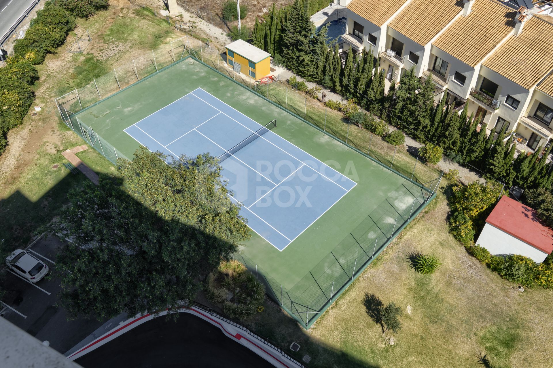 Duplex penthouse on the beachfront in Estepona