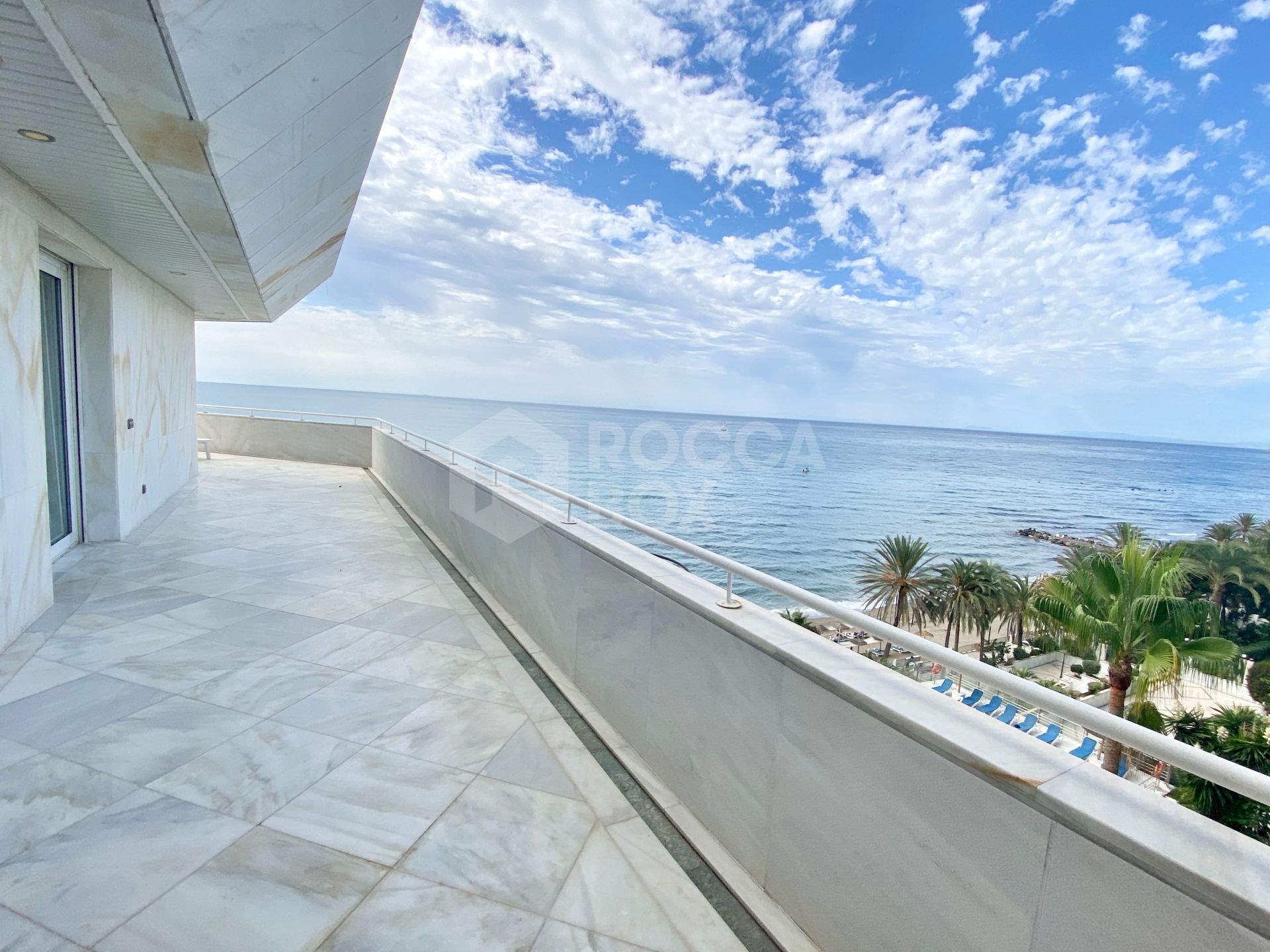 Exclusive apartment for rent at Mare Nostrum with unbeatable sea views