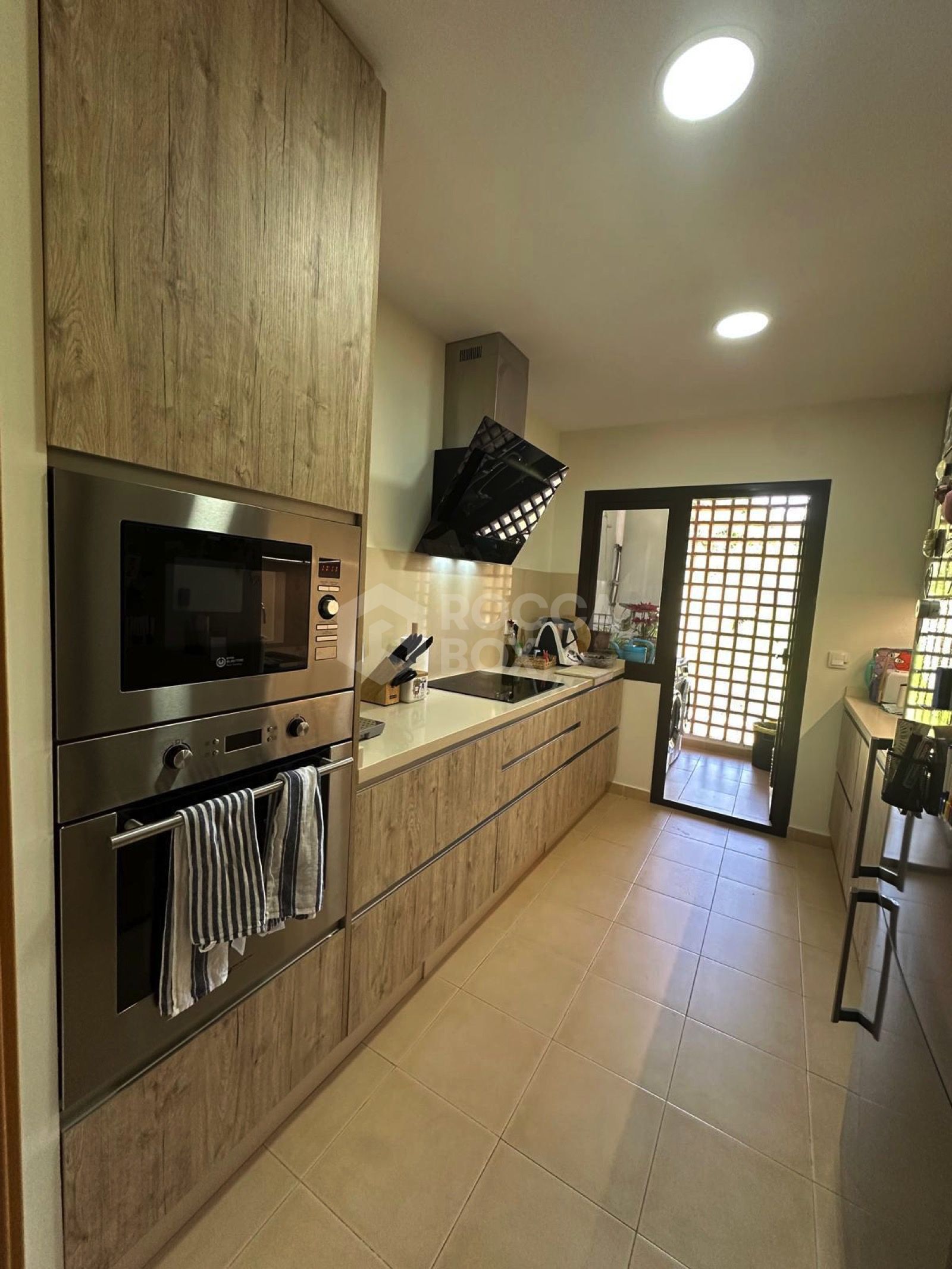 Stunning South-East Facing Penthouse with Panoramic Sea & Sierra Bermeja Views