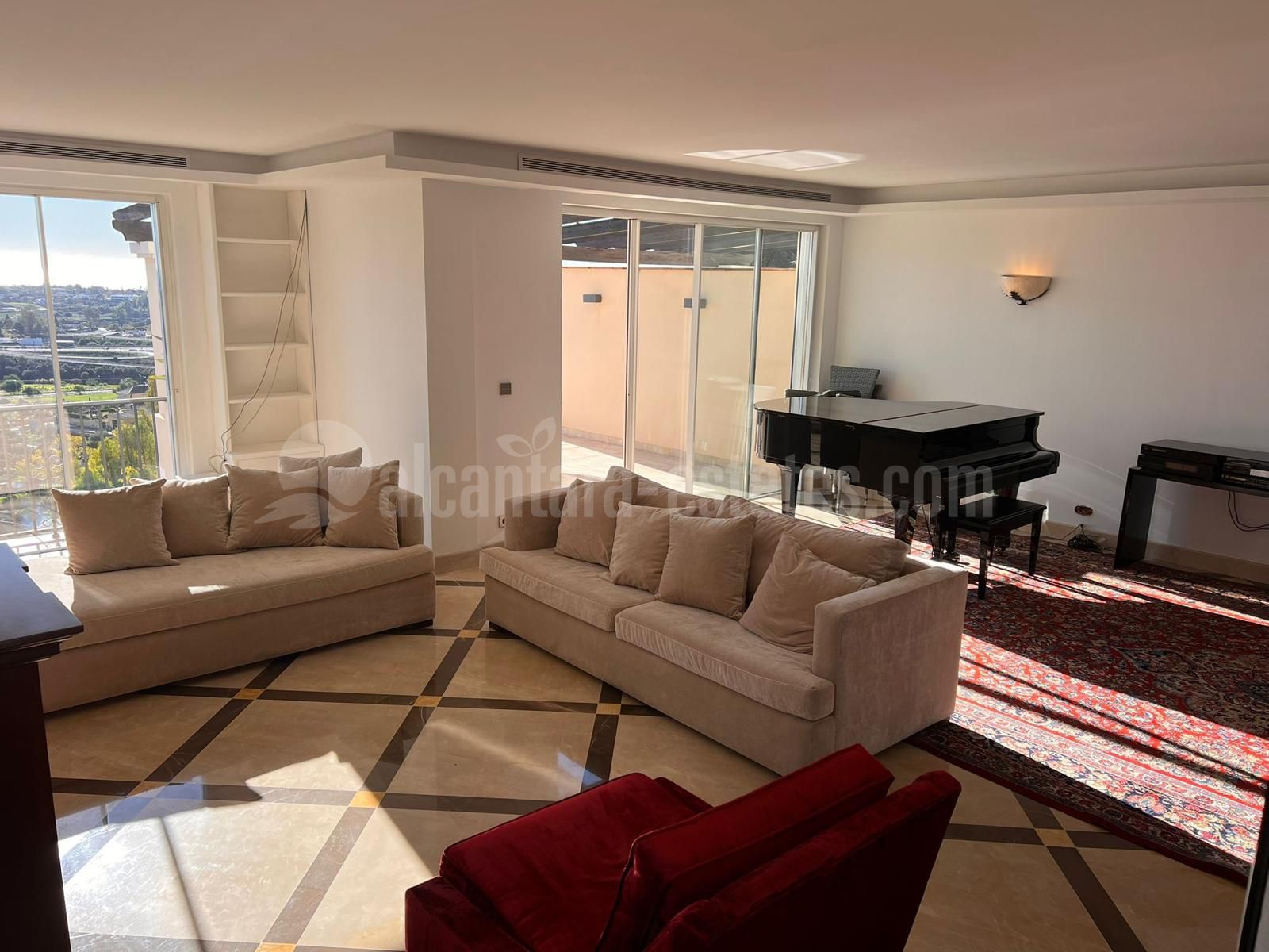 Atico Duplex en Los Almendros, Benahavis