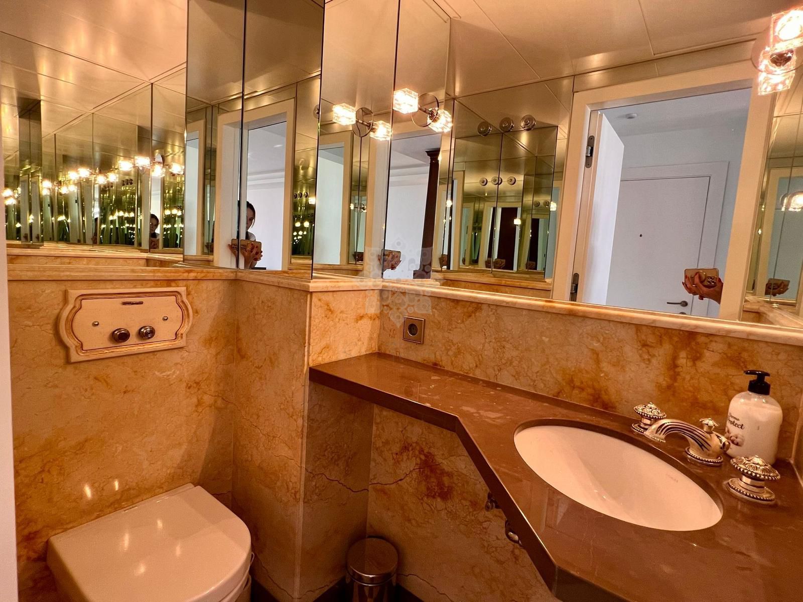 Duplex Penthouse in Los Almendros, Benahavis