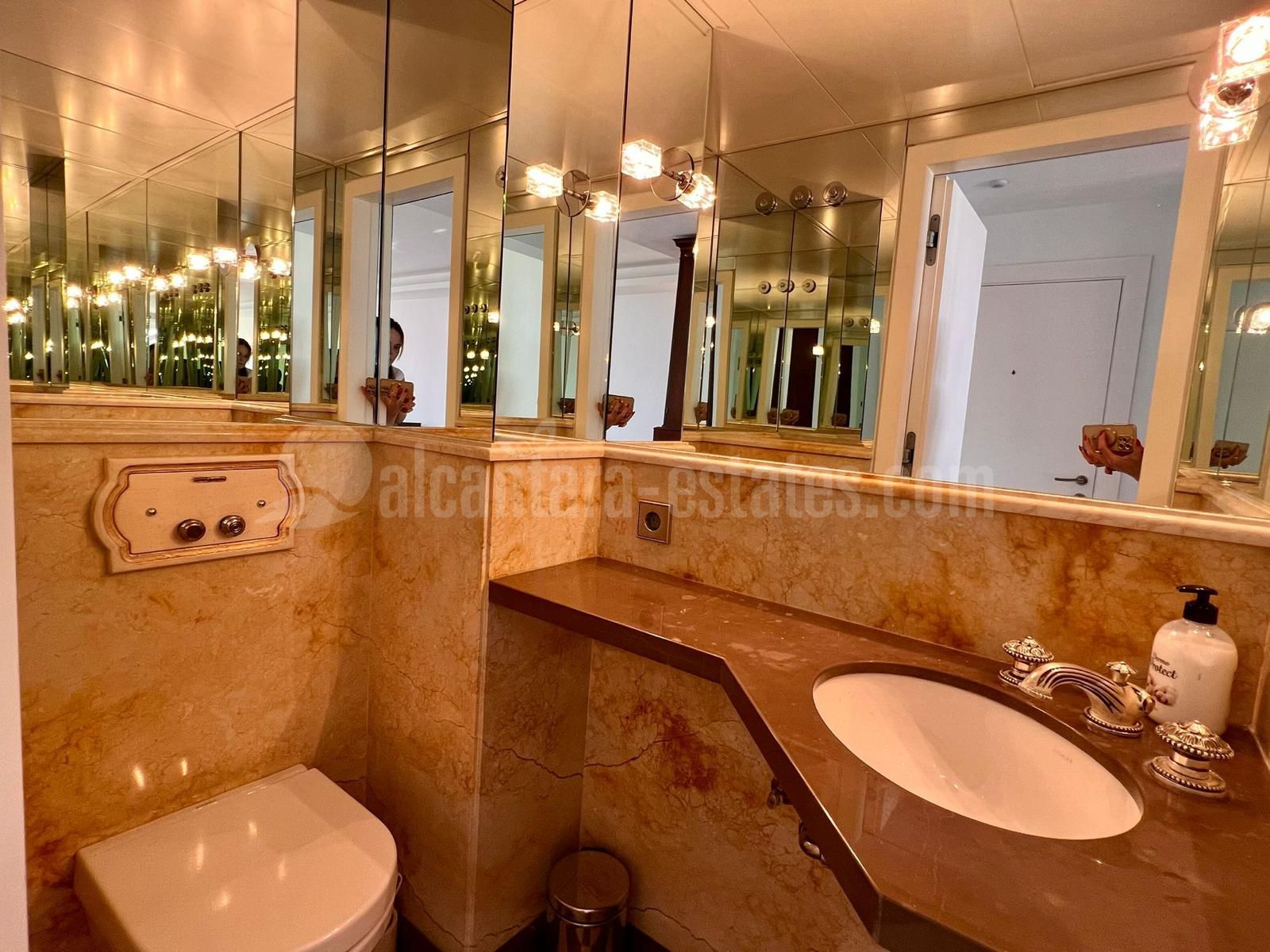 Atico Duplex en Los Almendros, Benahavis