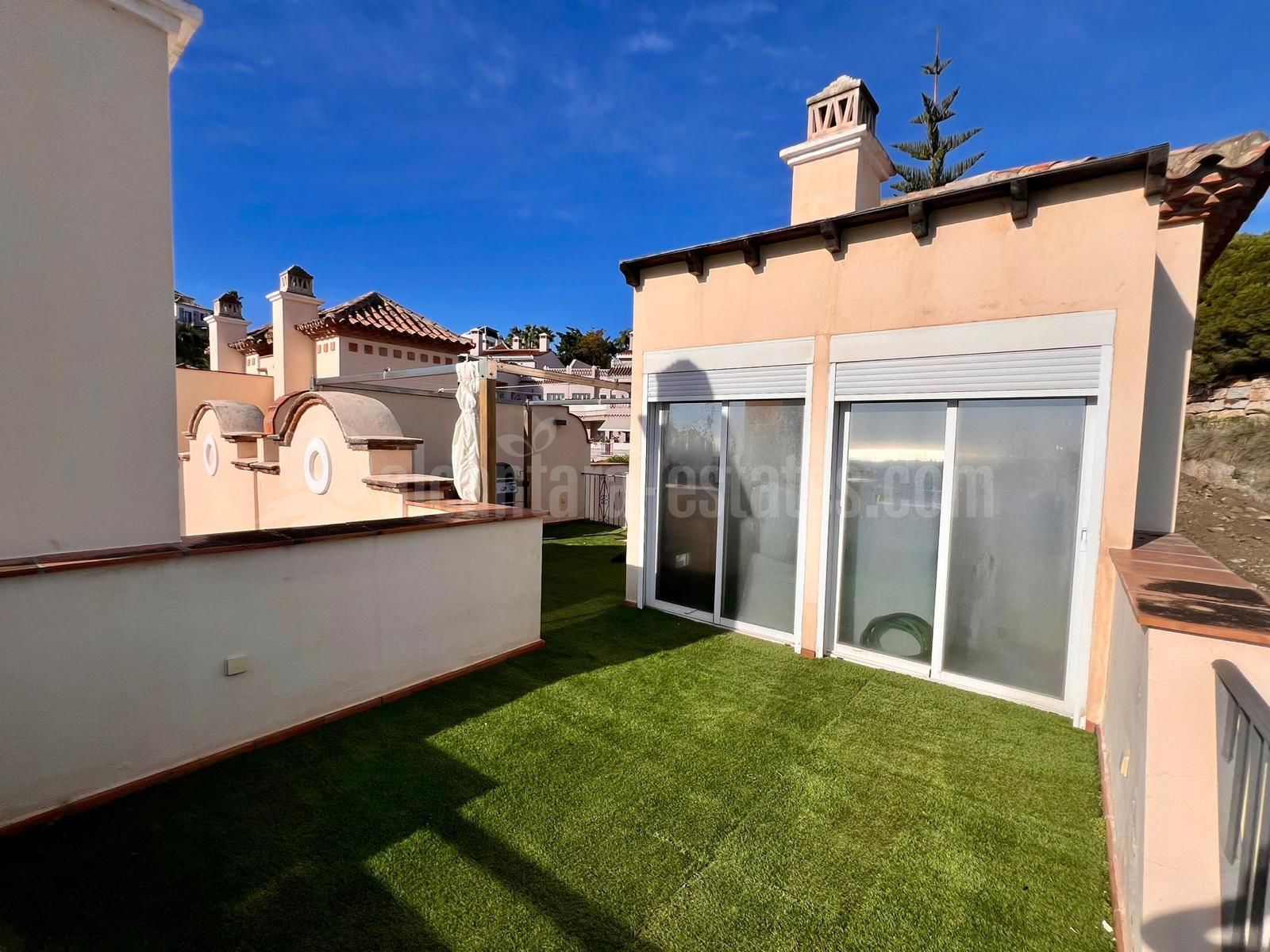 Atico Duplex en Los Almendros, Benahavis