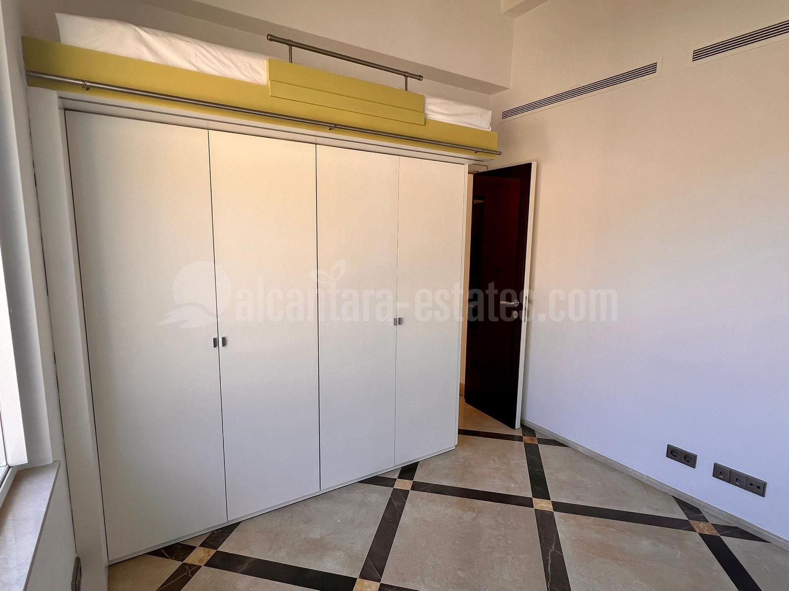 Atico Duplex en Los Almendros, Benahavis