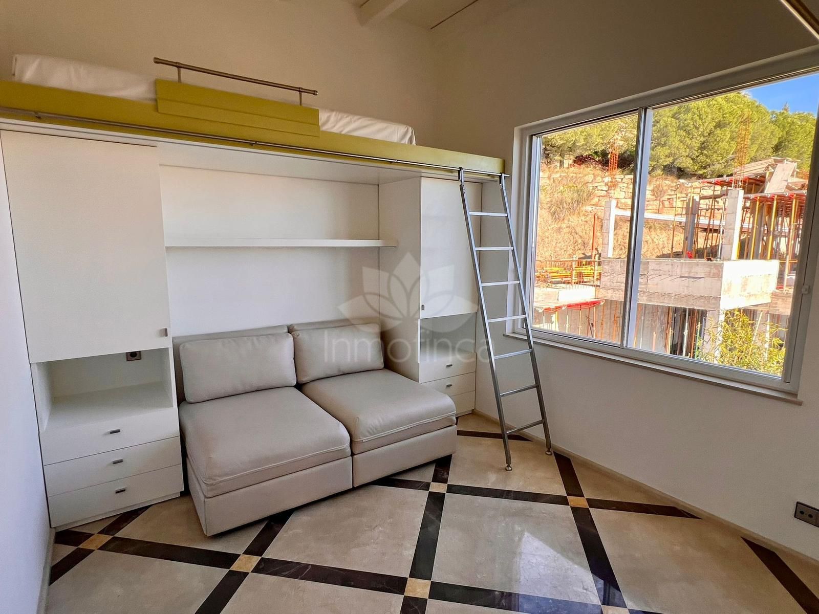 Duplex Penthouse in Los Almendros, Benahavis