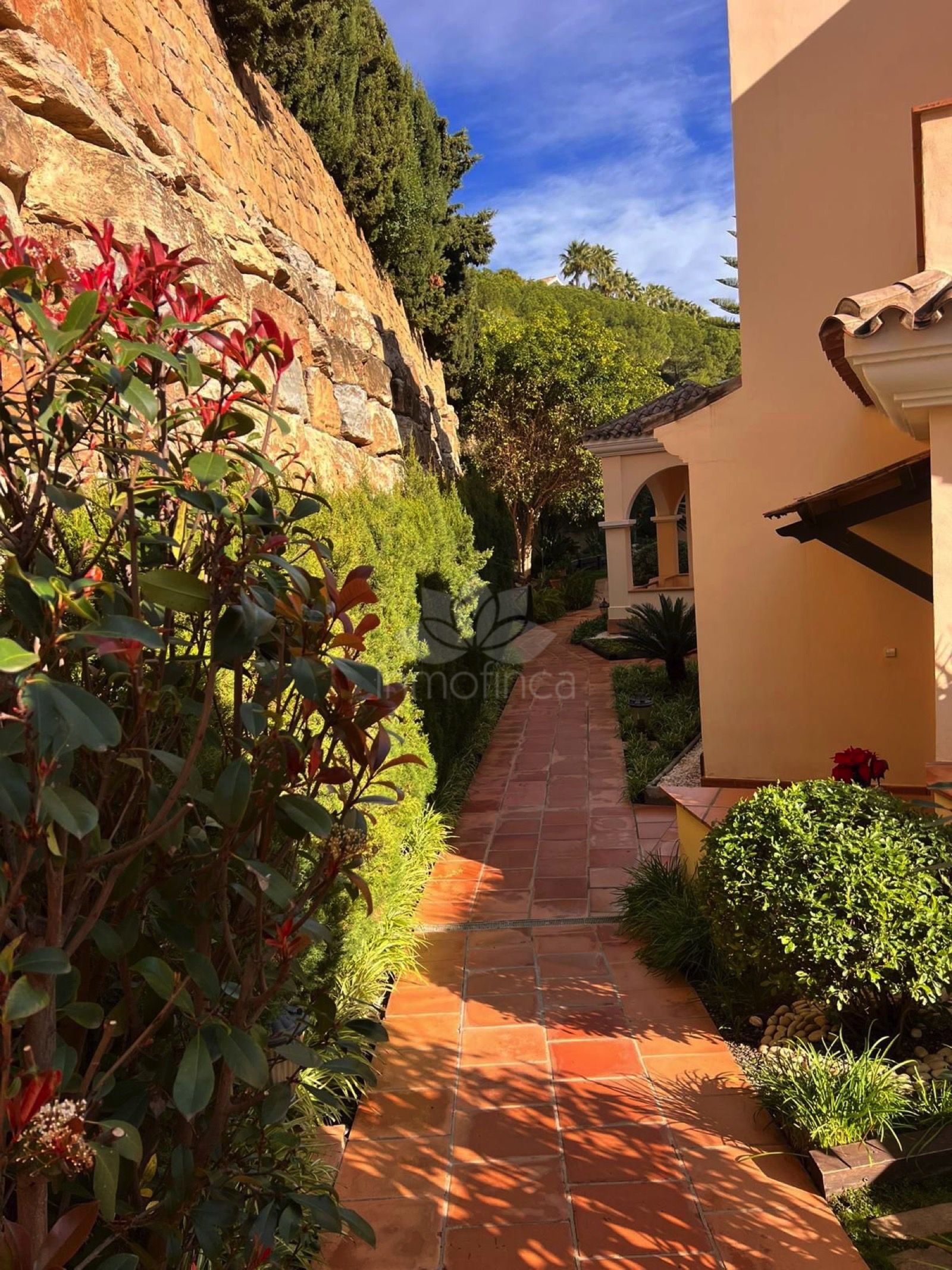 Duplex Penthouse in Los Almendros, Benahavis