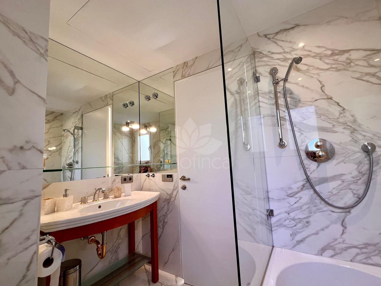 Duplex Penthouse in Los Almendros, Benahavis