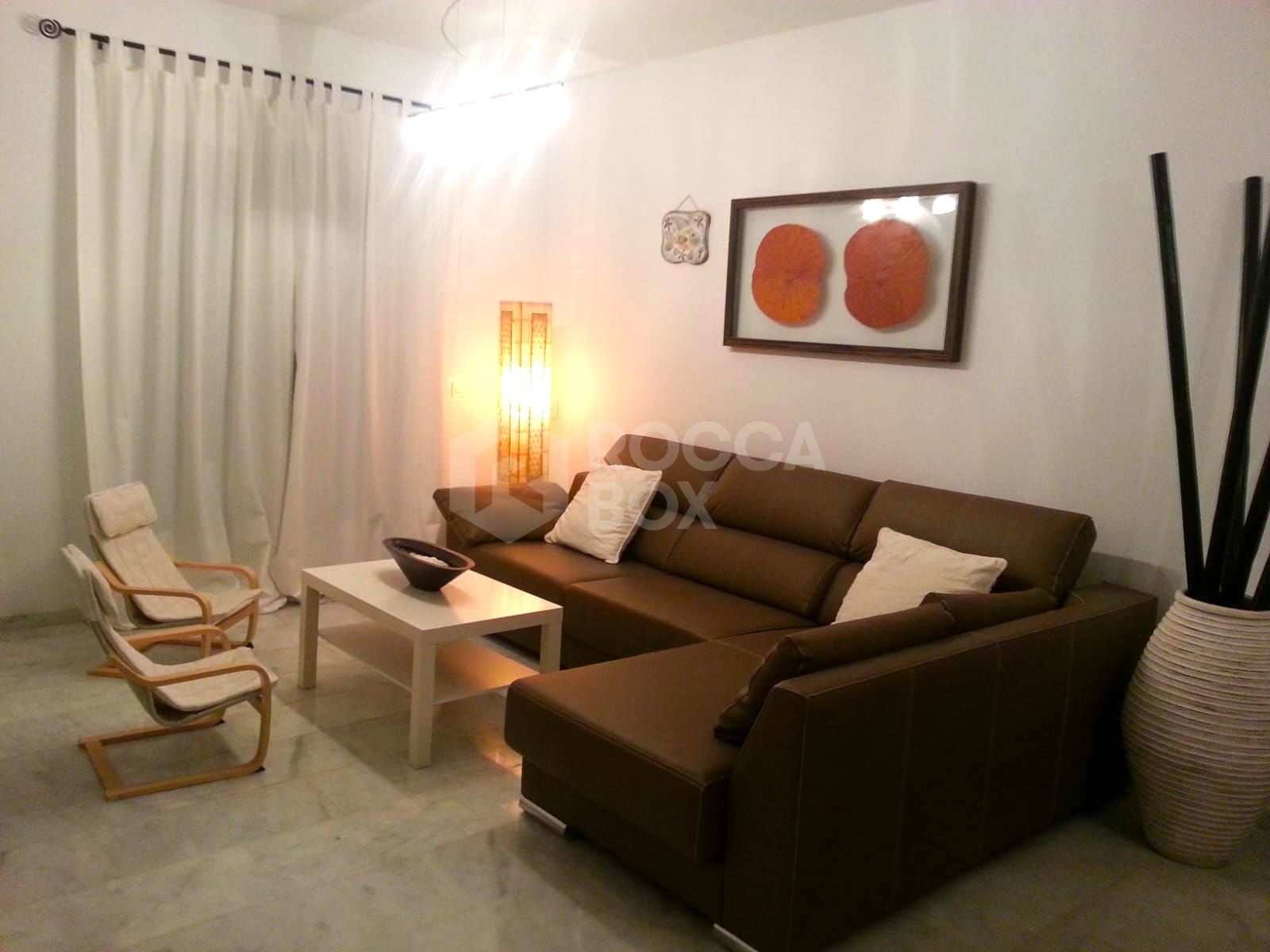 Spacious Ground Floor Apartment with Exclusive Garden Use