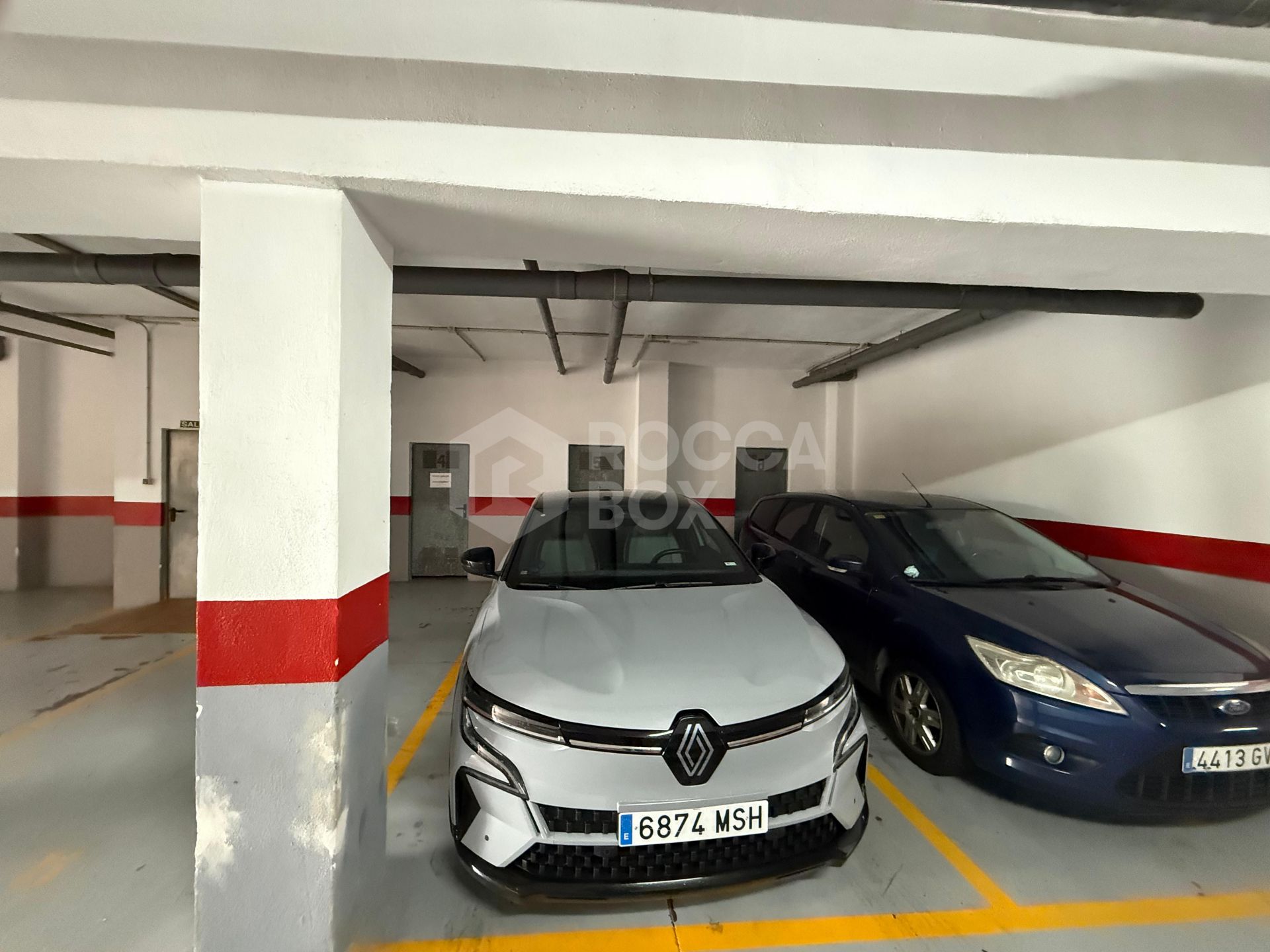 Elegant 2-Bedroom Apartment with Sea Views