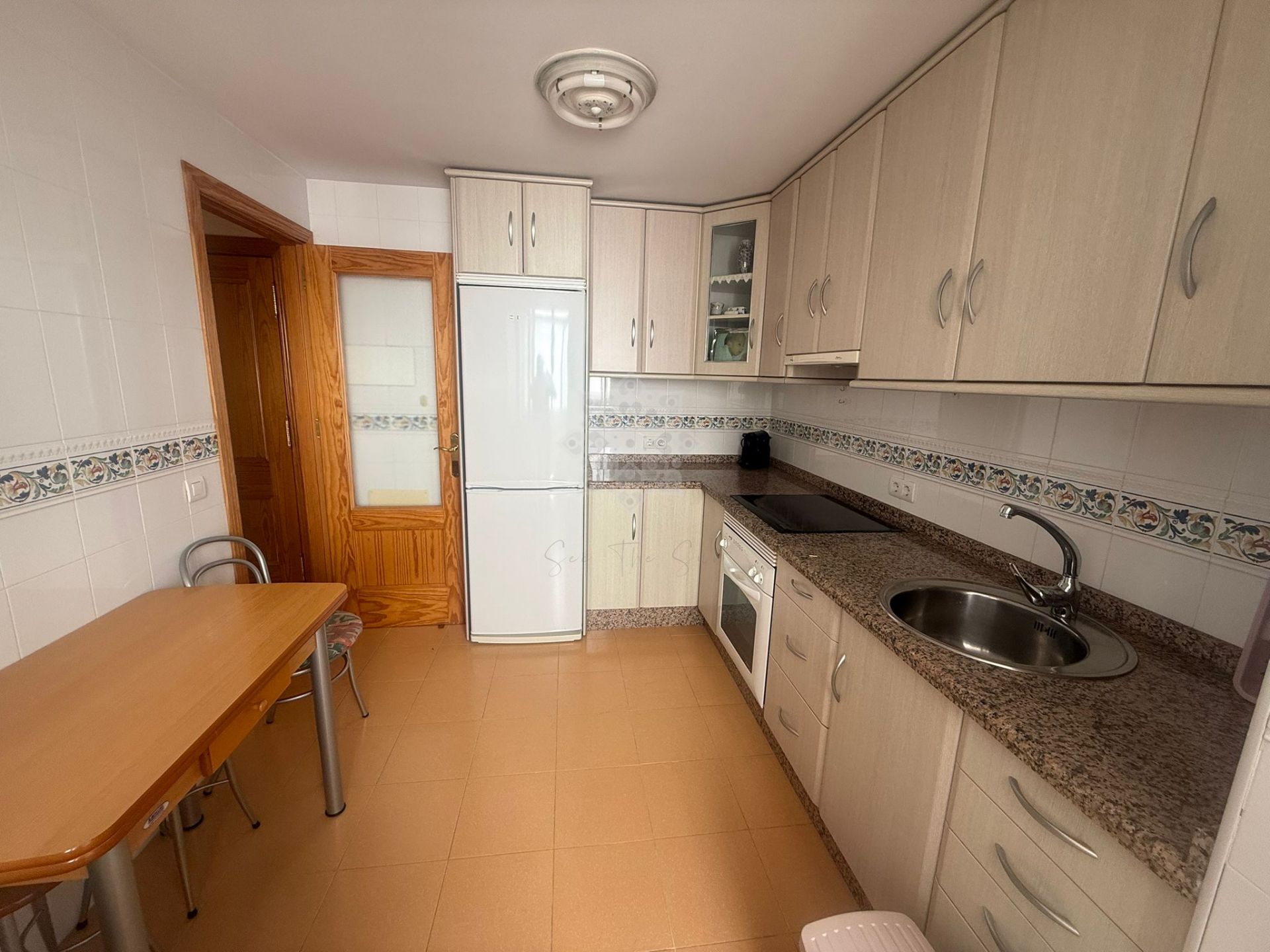 Apartament w Estepona Puerto, Estepona