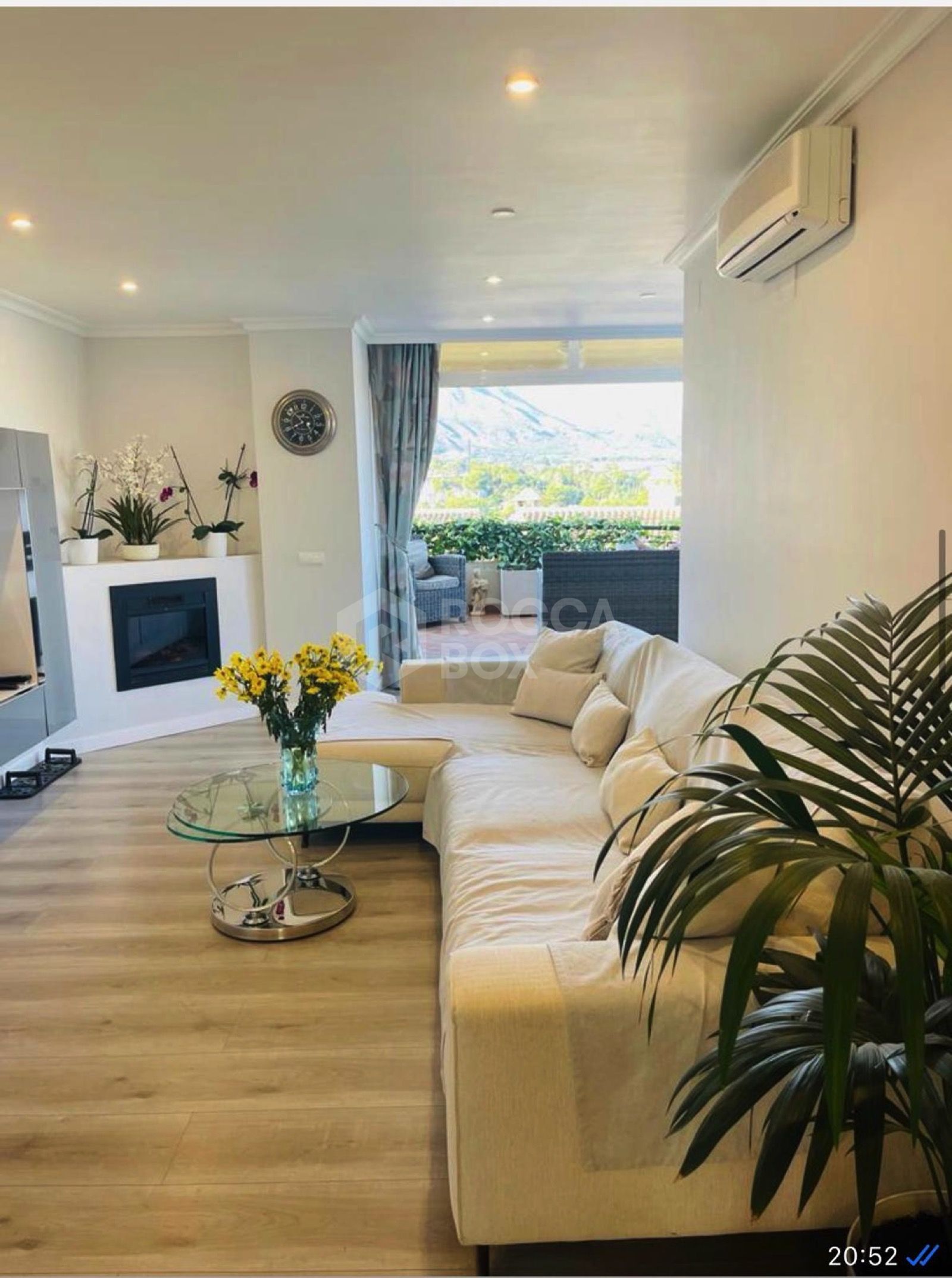 Magnificent West-Facing 3-Bedroom Duplex Apartment