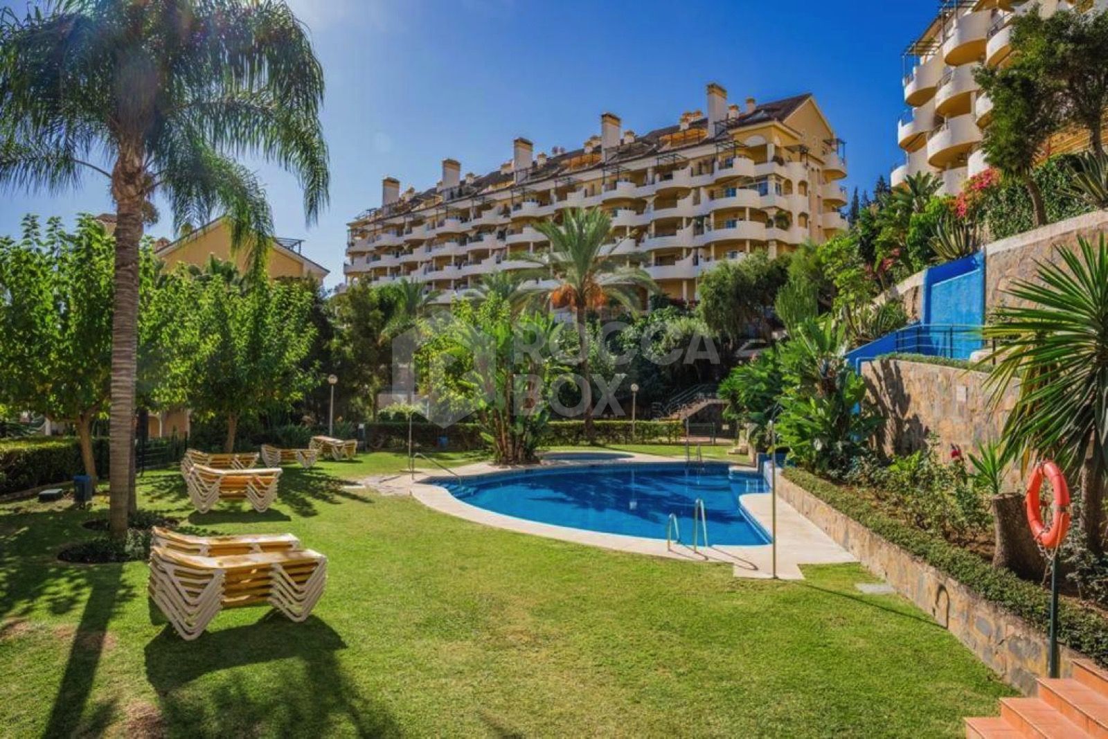 Magnificent West-Facing 3-Bedroom Duplex Apartment