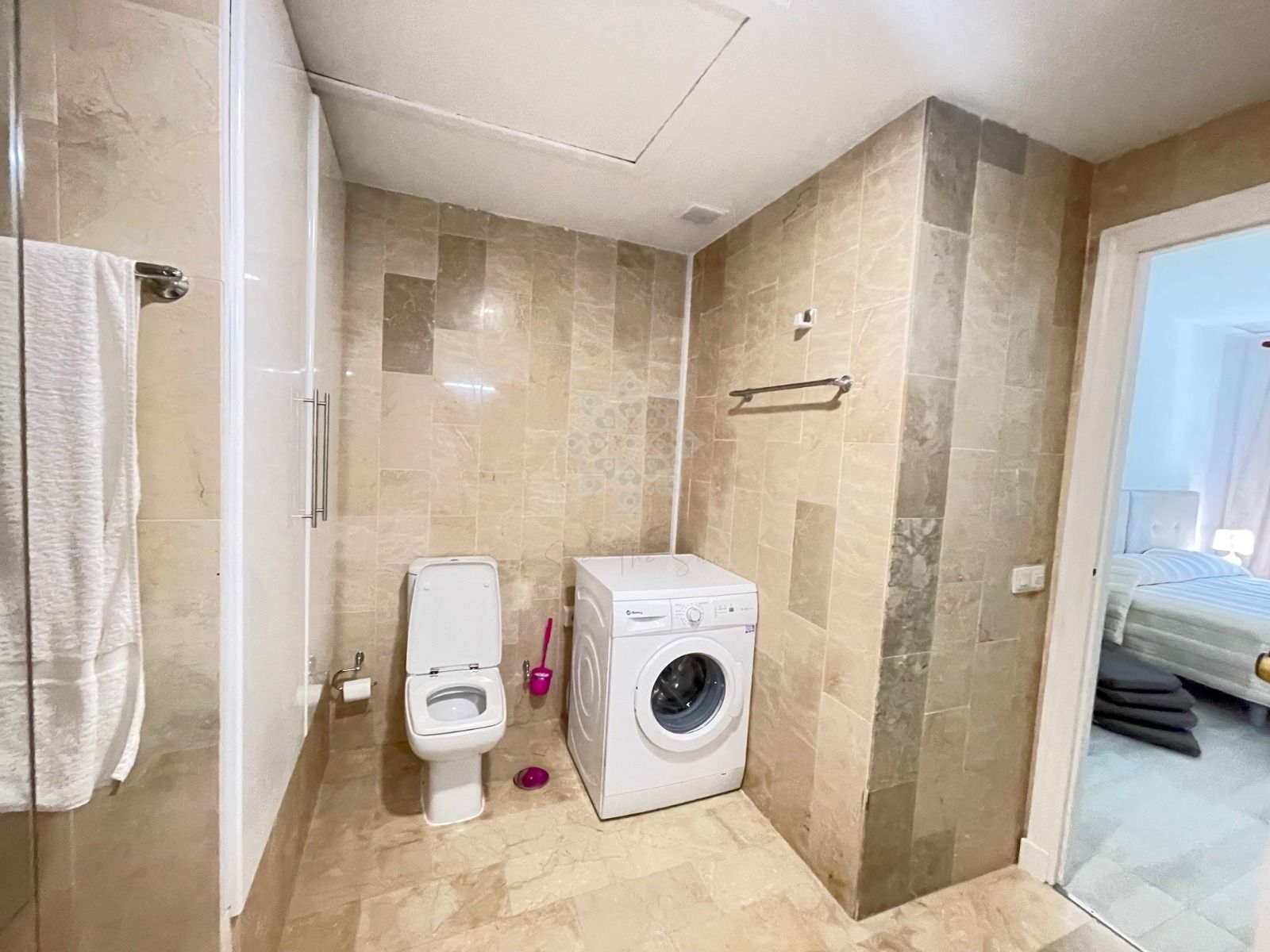 Apartamento Planta Baja en Las Brisas, Marbella