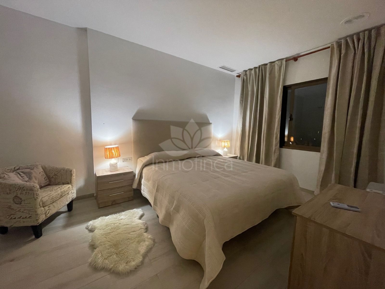 Apartamento Planta Baja en Las Brisas, Marbella