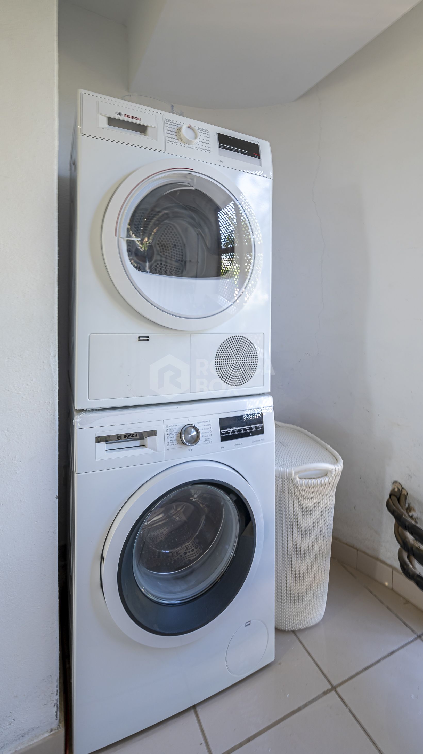 Exclusive Apartment with Panoramic Sea, La Concha Mountain, and New Golden Mile Views