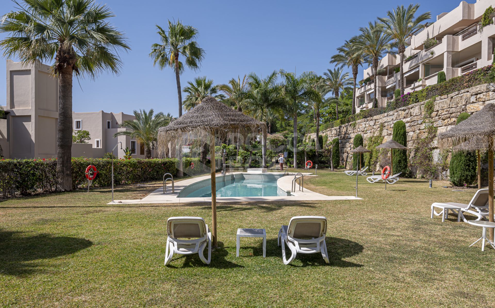 Exclusive Apartment with Panoramic Sea, La Concha Mountain, and New Golden Mile Views