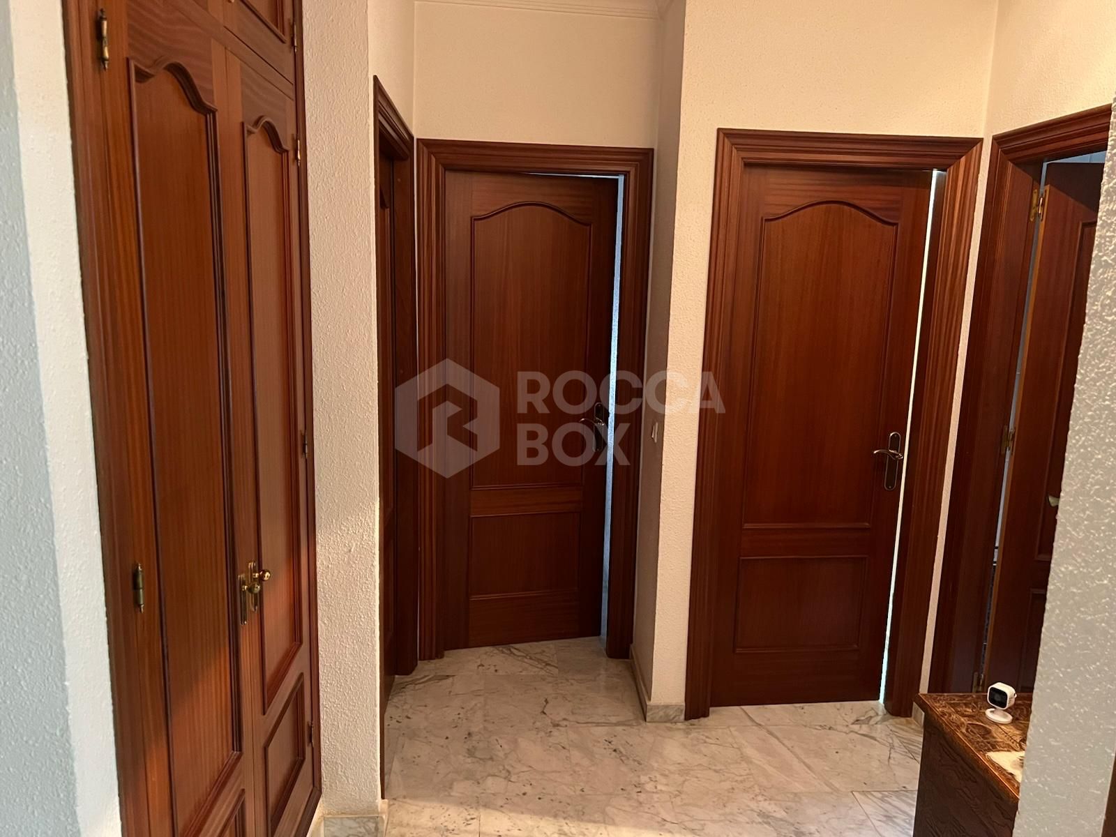 Stunning Detached Villa with Private Pool and Panoramic Views i