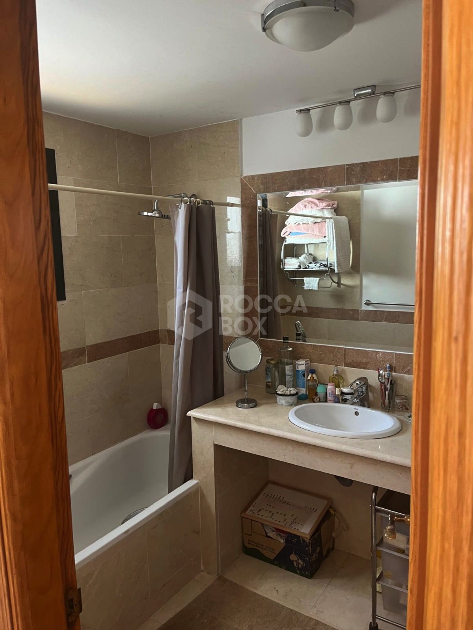 Unique Opportunity: Spacious Duplex in Secure Gated Urbanisation, Bulevar Area