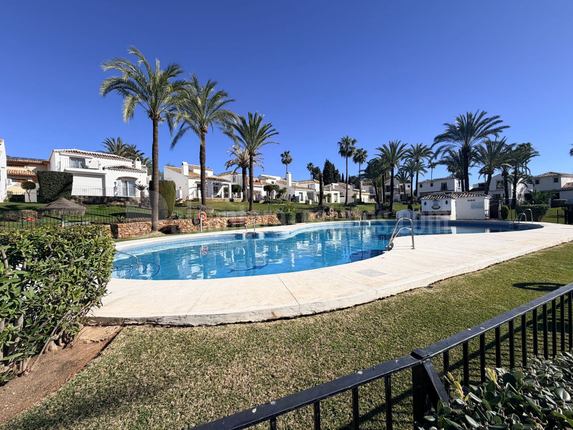 Adosado en Rio Real, Marbella