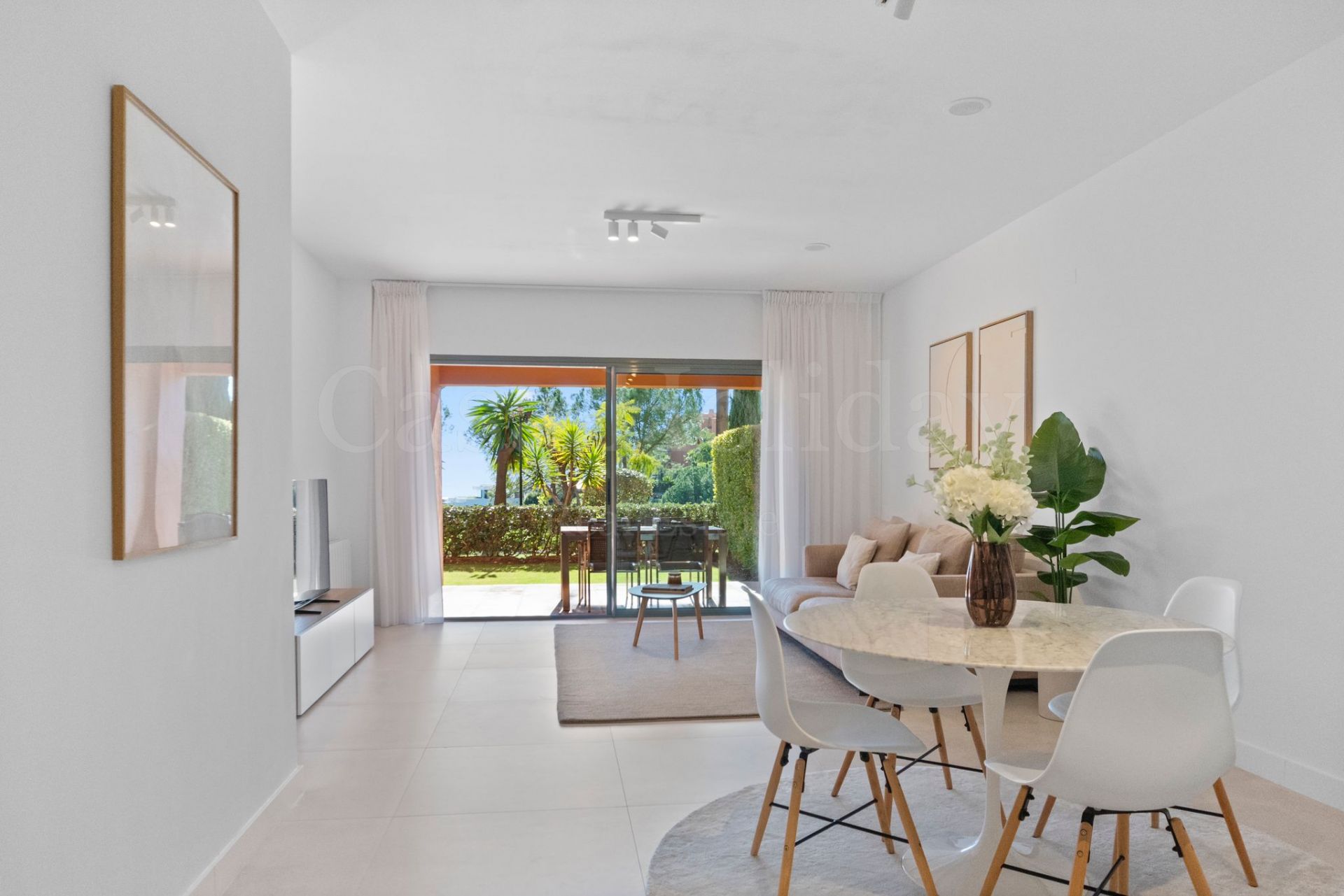 Apartamento Planta Baja en Royal Flamingos, Benahavis