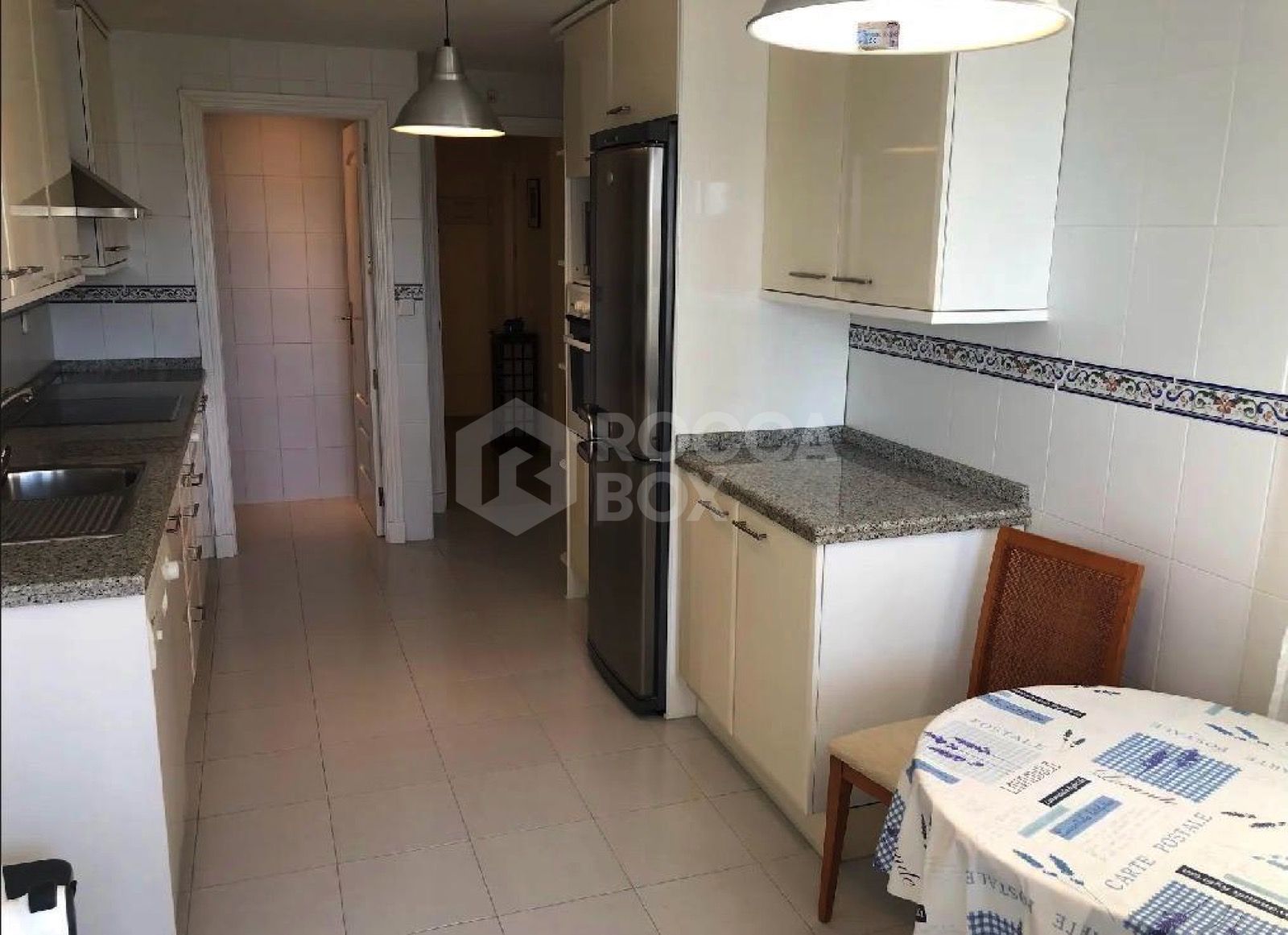 Magnificent Frontline Beach Apartment with Sea Views