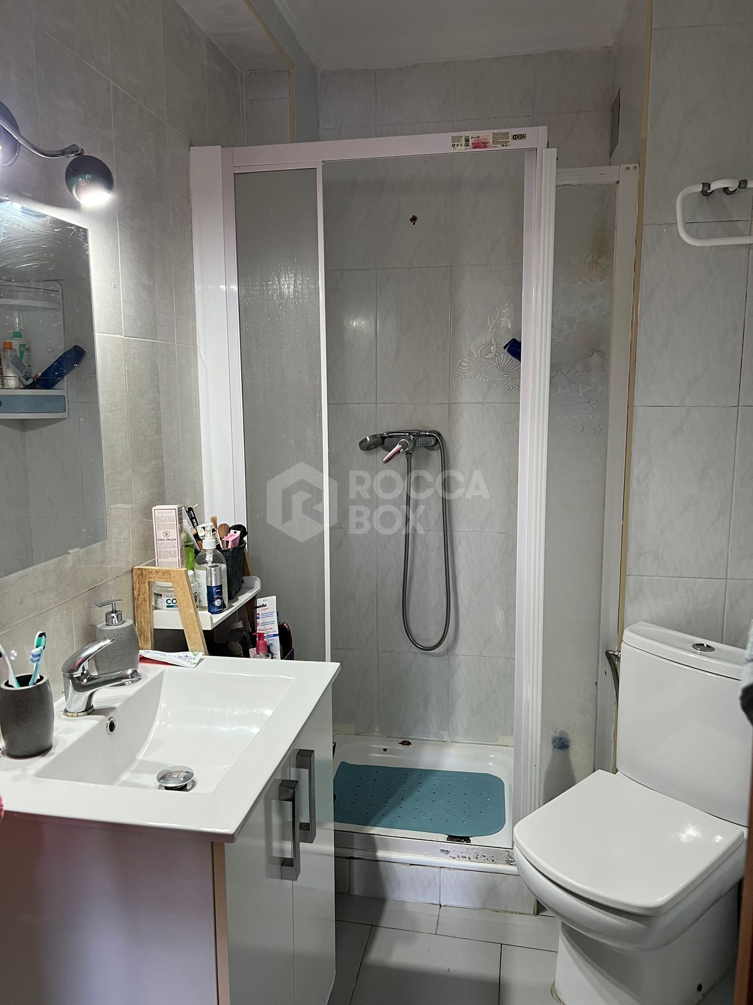 Spacious Ready-to-Move-In Apartment in Marbella