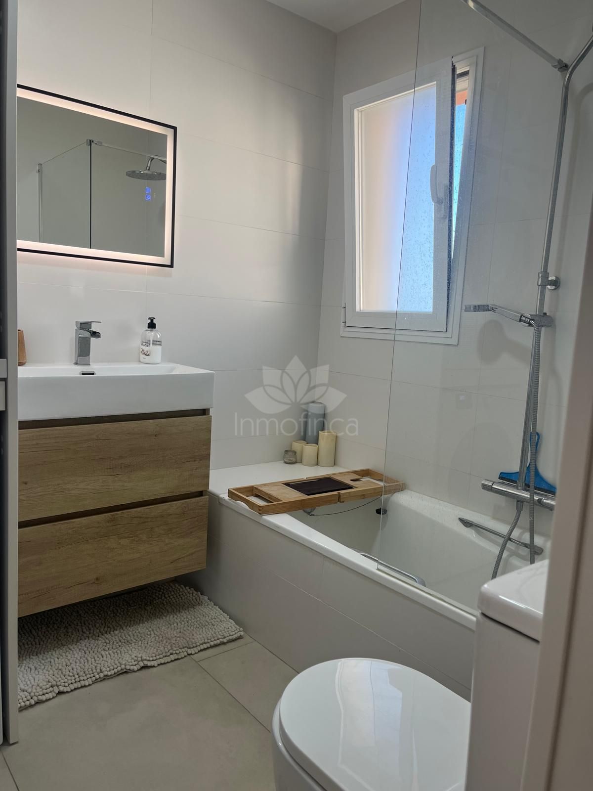 Apartamento en Estepona Puerto, Estepona