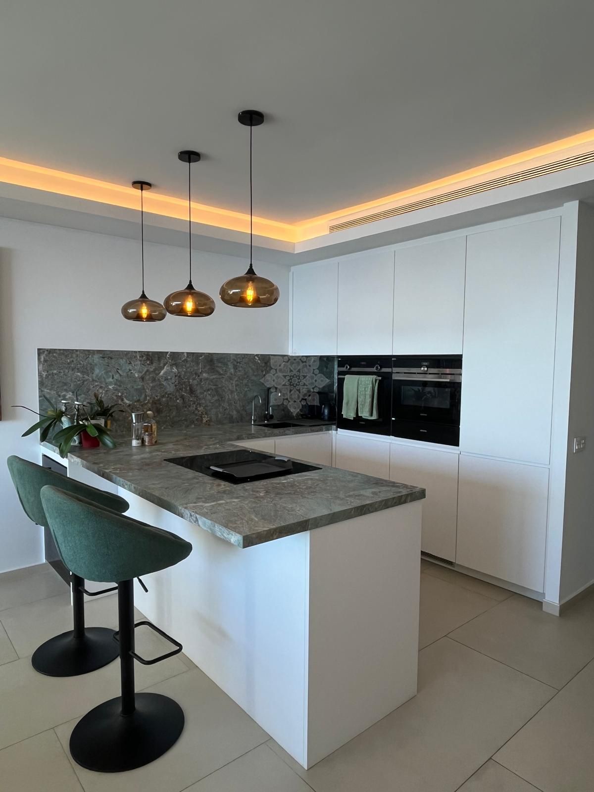 Apartamento en Estepona Puerto, Estepona