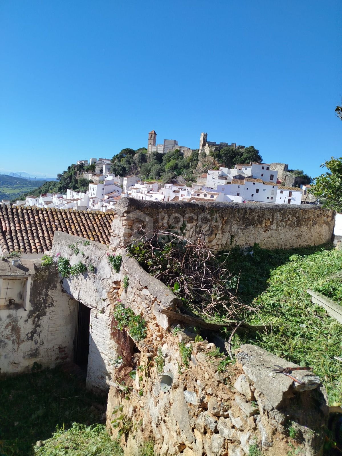 Exciting Reformation Project: Spacious Townhouse in Historic Casares Village