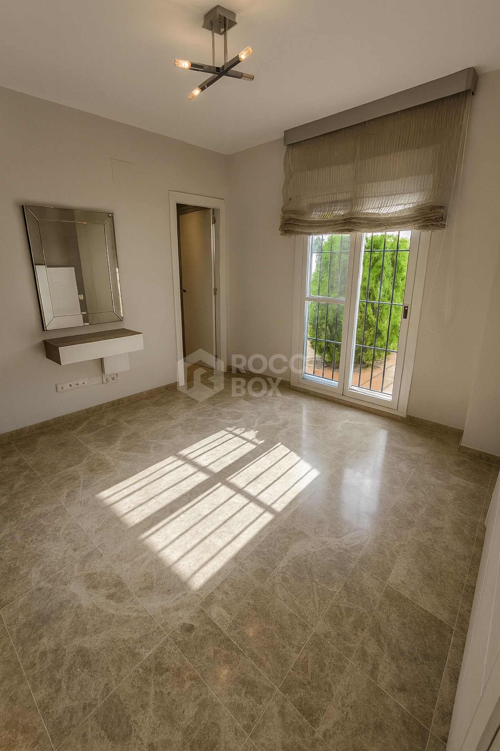 Fully Renovated Apartment Ready to Move In – Los Naranjos
